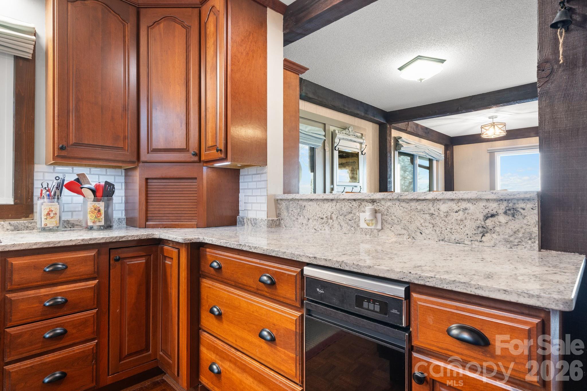 2184 Pine Mountain Drive Property Photo 13