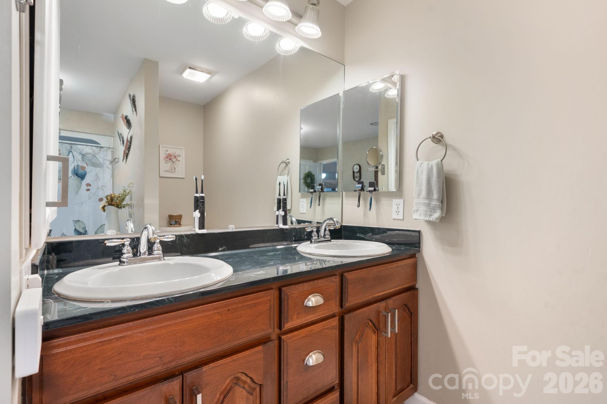 2184 Pine Mountain Drive Property Photo 27
