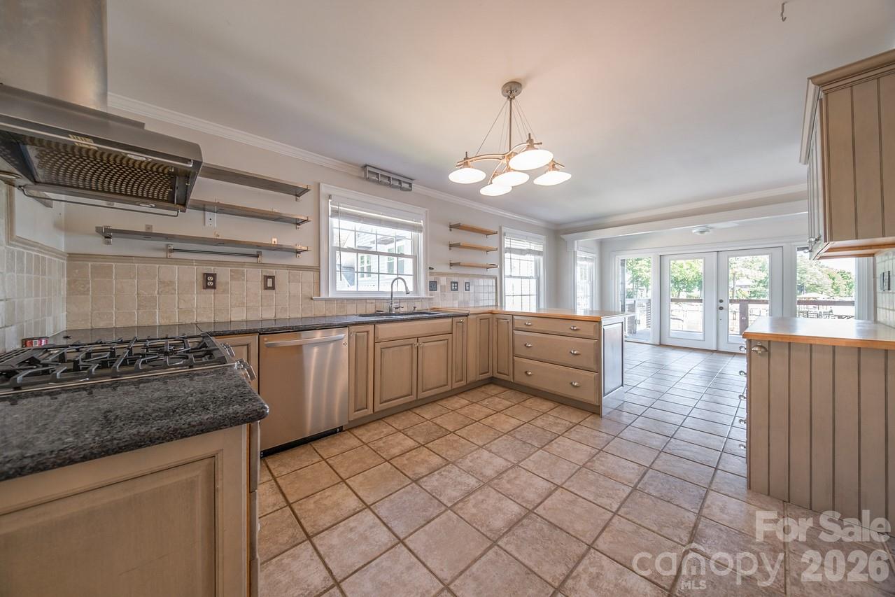 20919 Island Forest Drive Property Photo 24