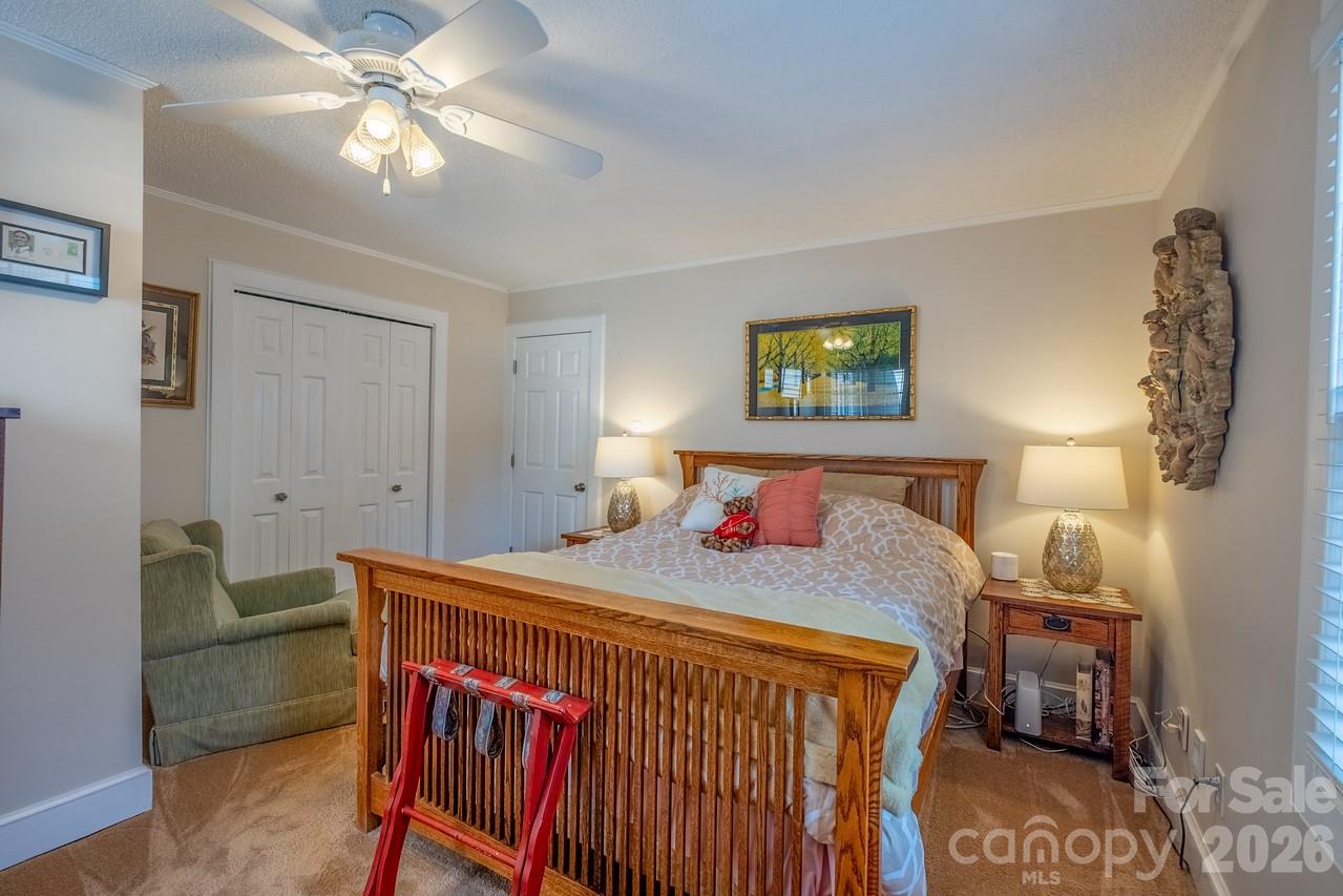 20919 Island Forest Drive Property Photo 34