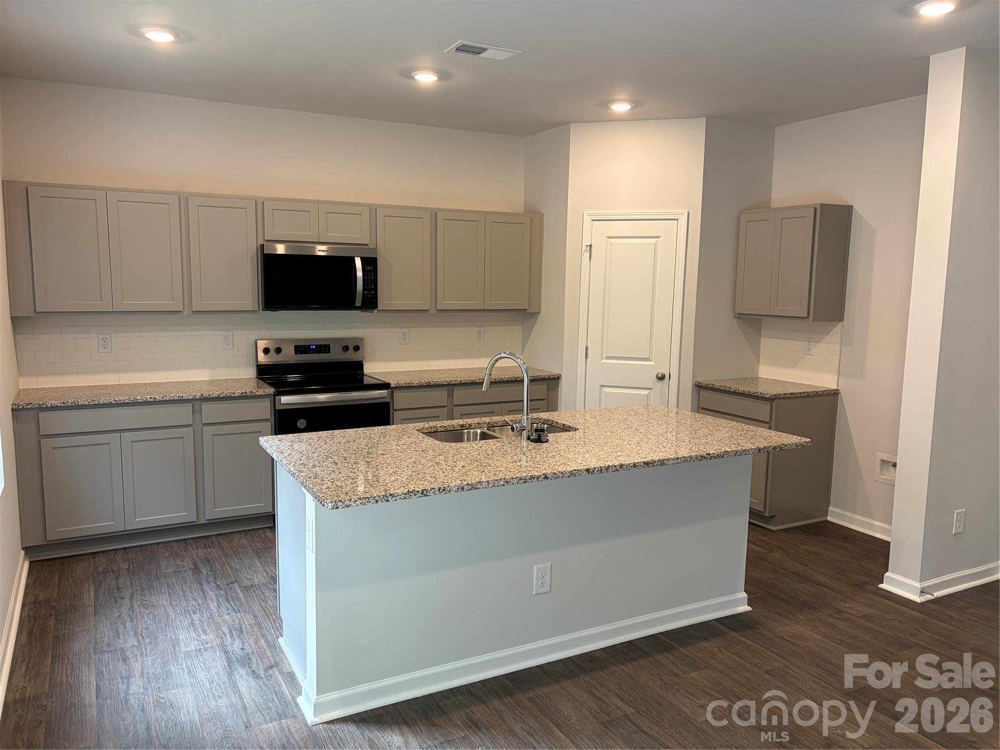 2710 Trawler Way Property Photo 2