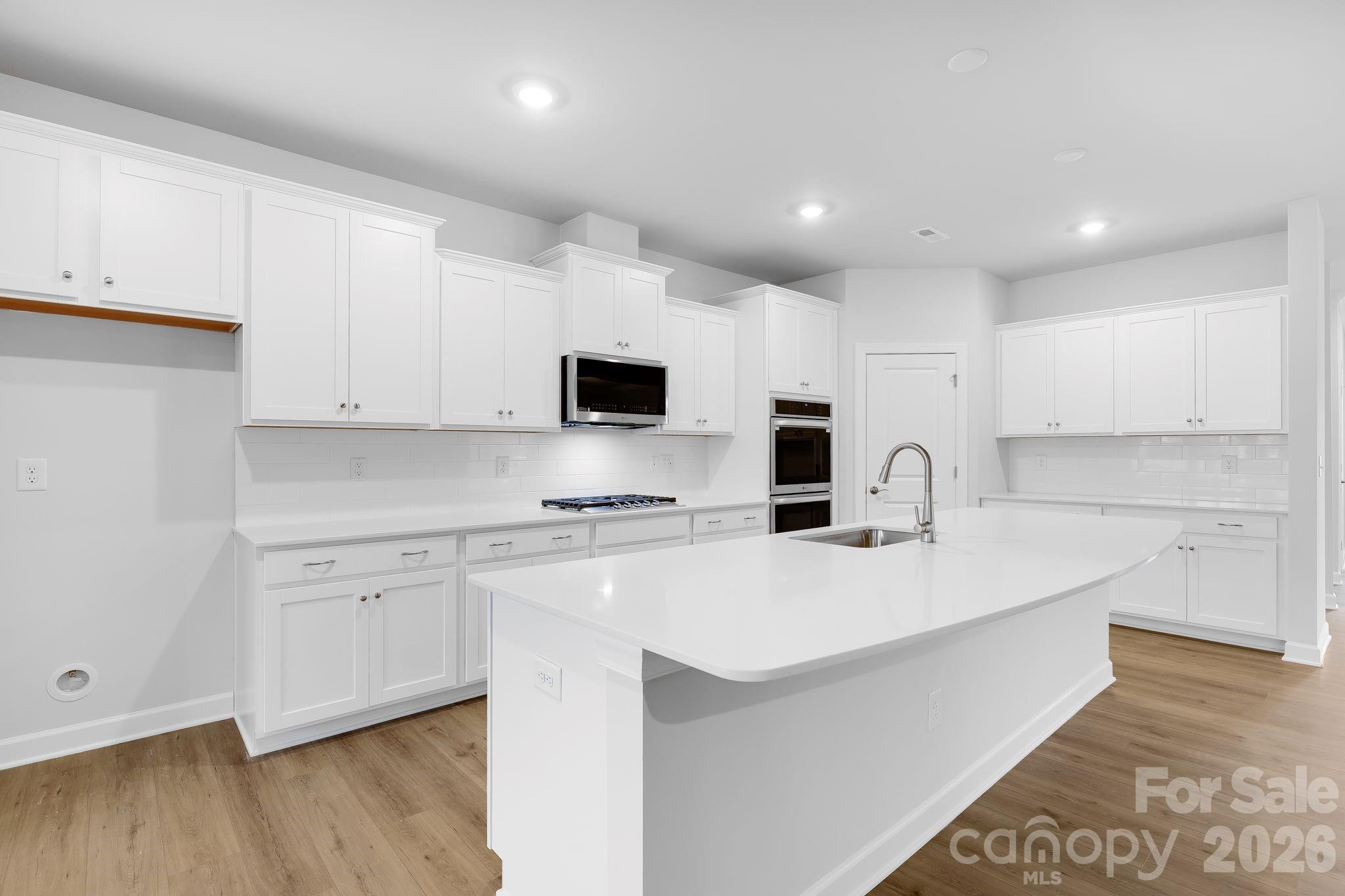 4284 Camden Glen Road 161 Property Photo 3