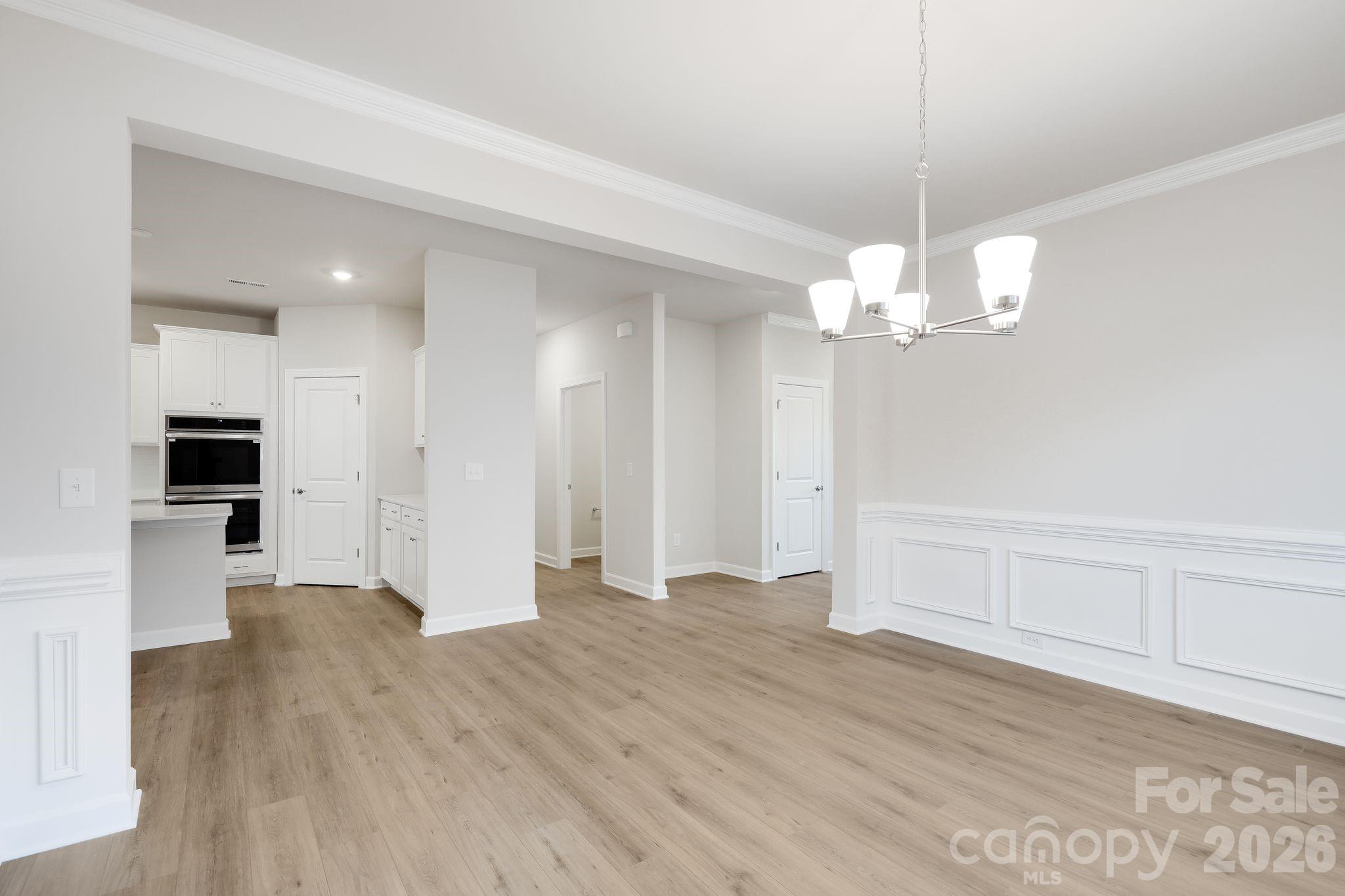 4284 Camden Glen Road 161 Property Photo 6