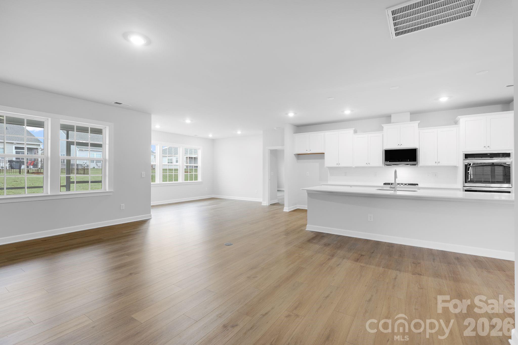 4284 Camden Glen Road 161 Property Photo 7
