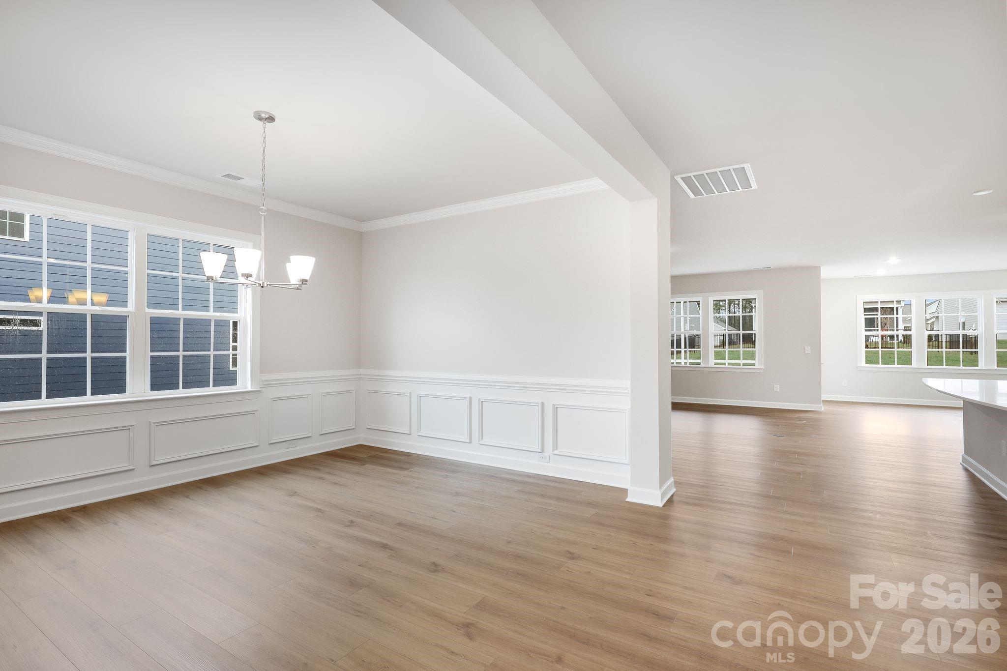 4284 Camden Glen Road 161 Property Photo 9