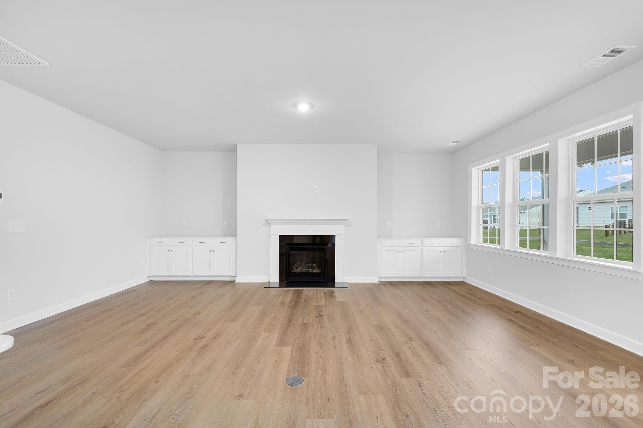 4284 Camden Glen Road 161 Property Photo 12