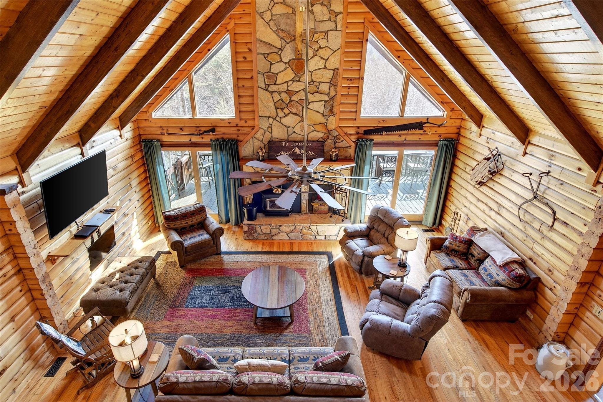 542 Allen Mountain Lane Property Photo 1