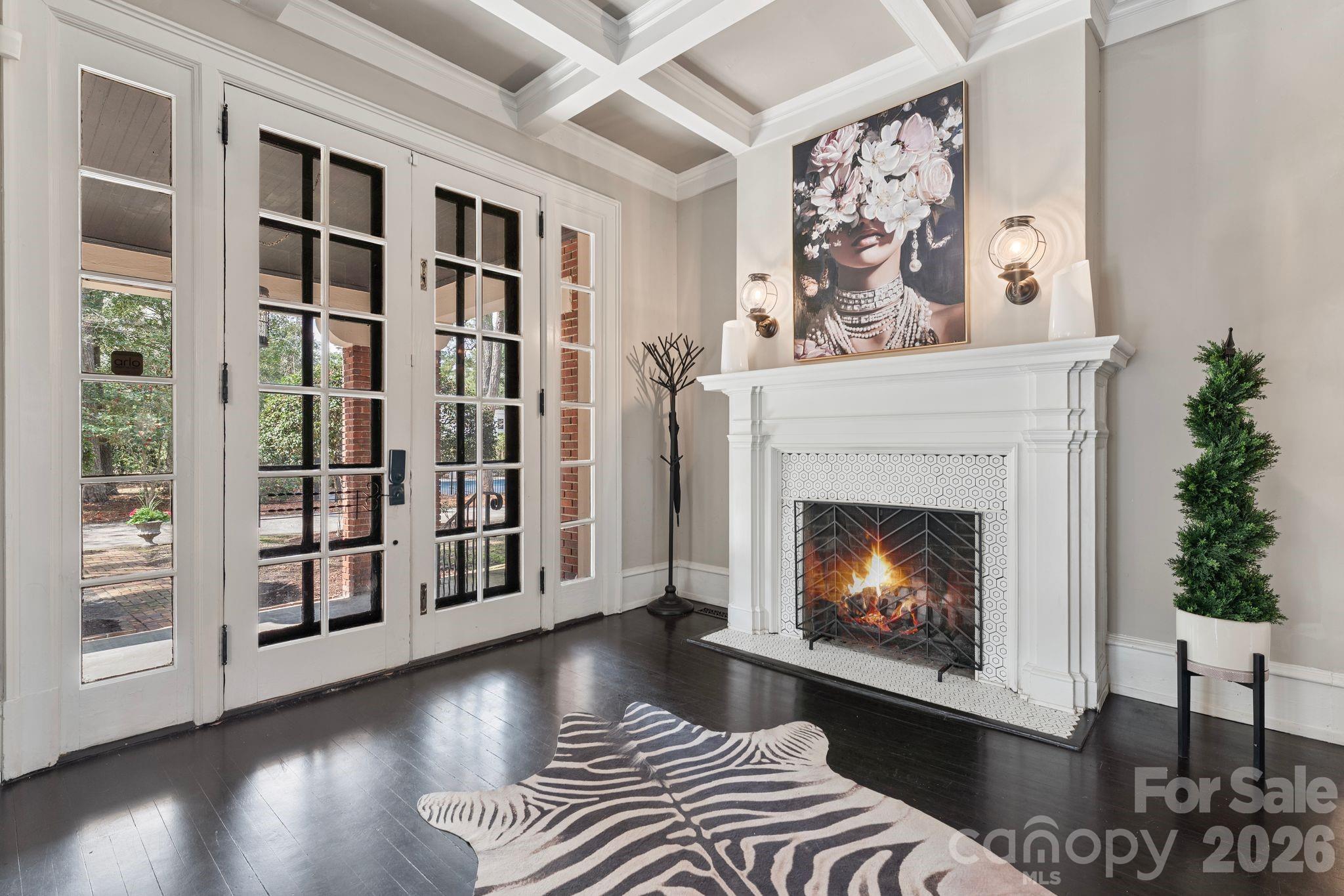 1503 Elm Street Property Photo 4
