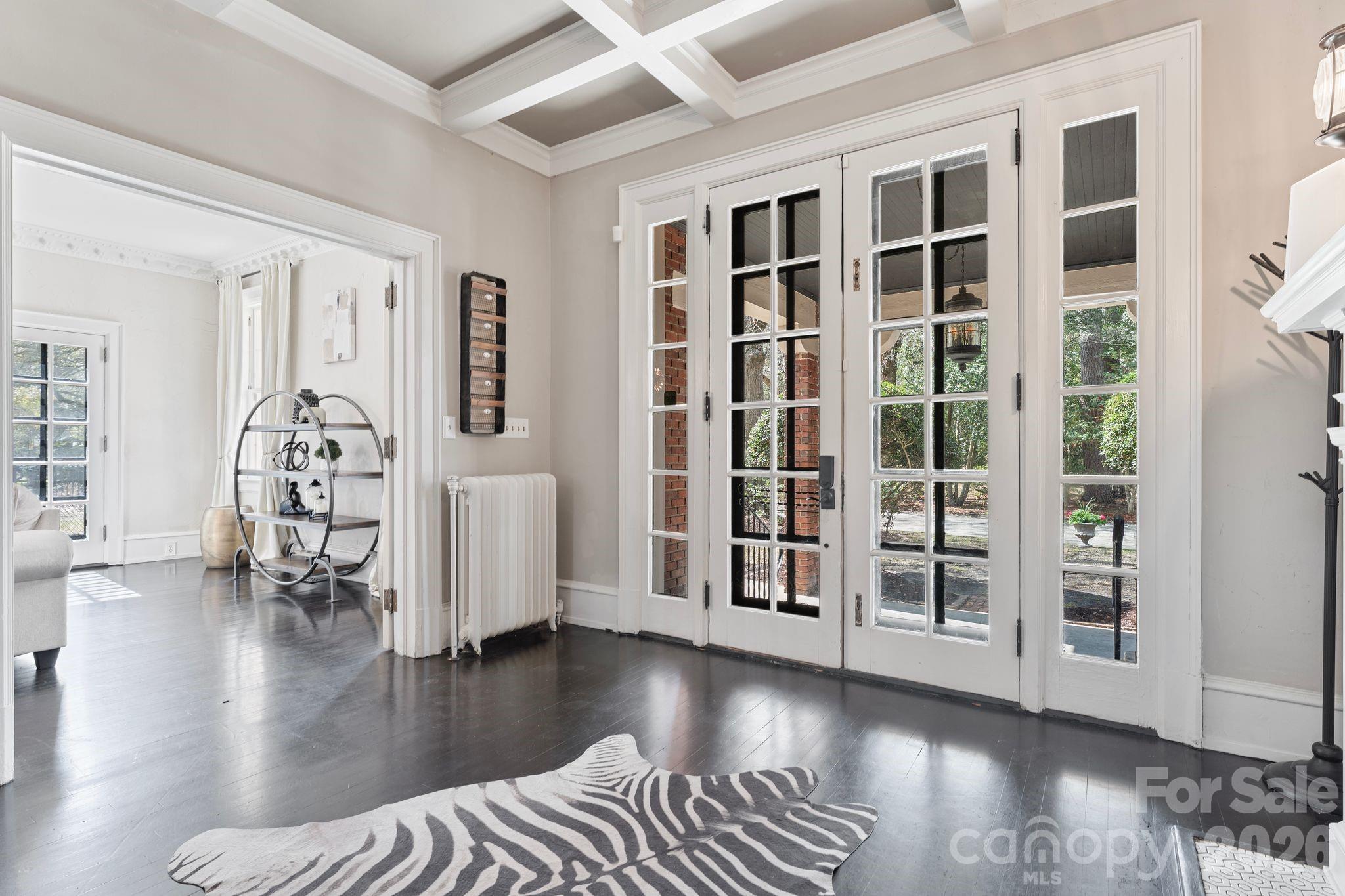1503 Elm Street Property Photo 5