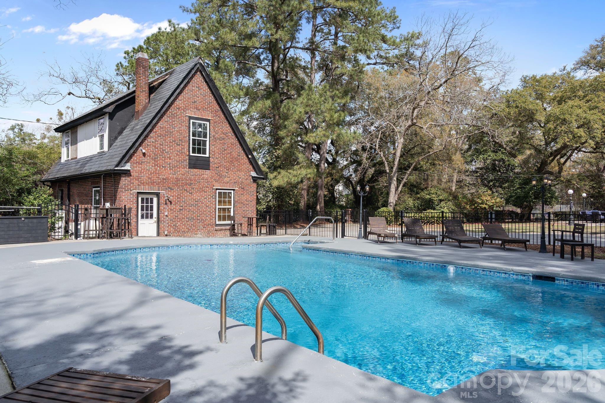 1503 Elm Street Property Photo 45