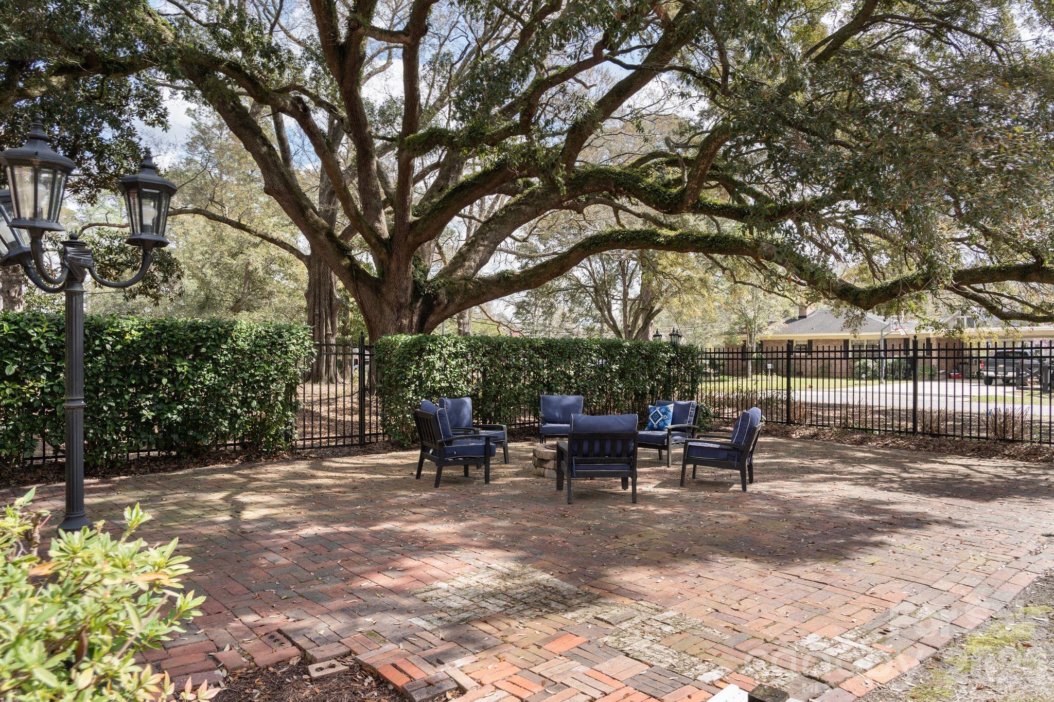 1503 Elm Street Property Photo 47