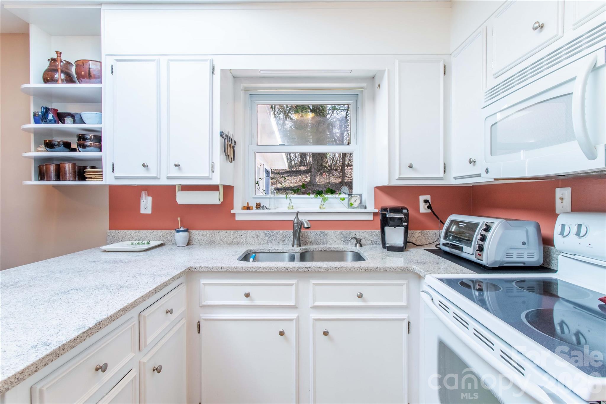 356 Pleasant Hill Drive Property Photo 11
