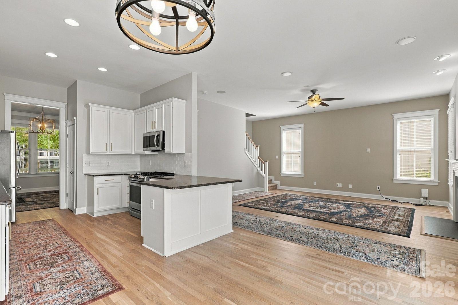 629 Bracket Street Property Photo 10
