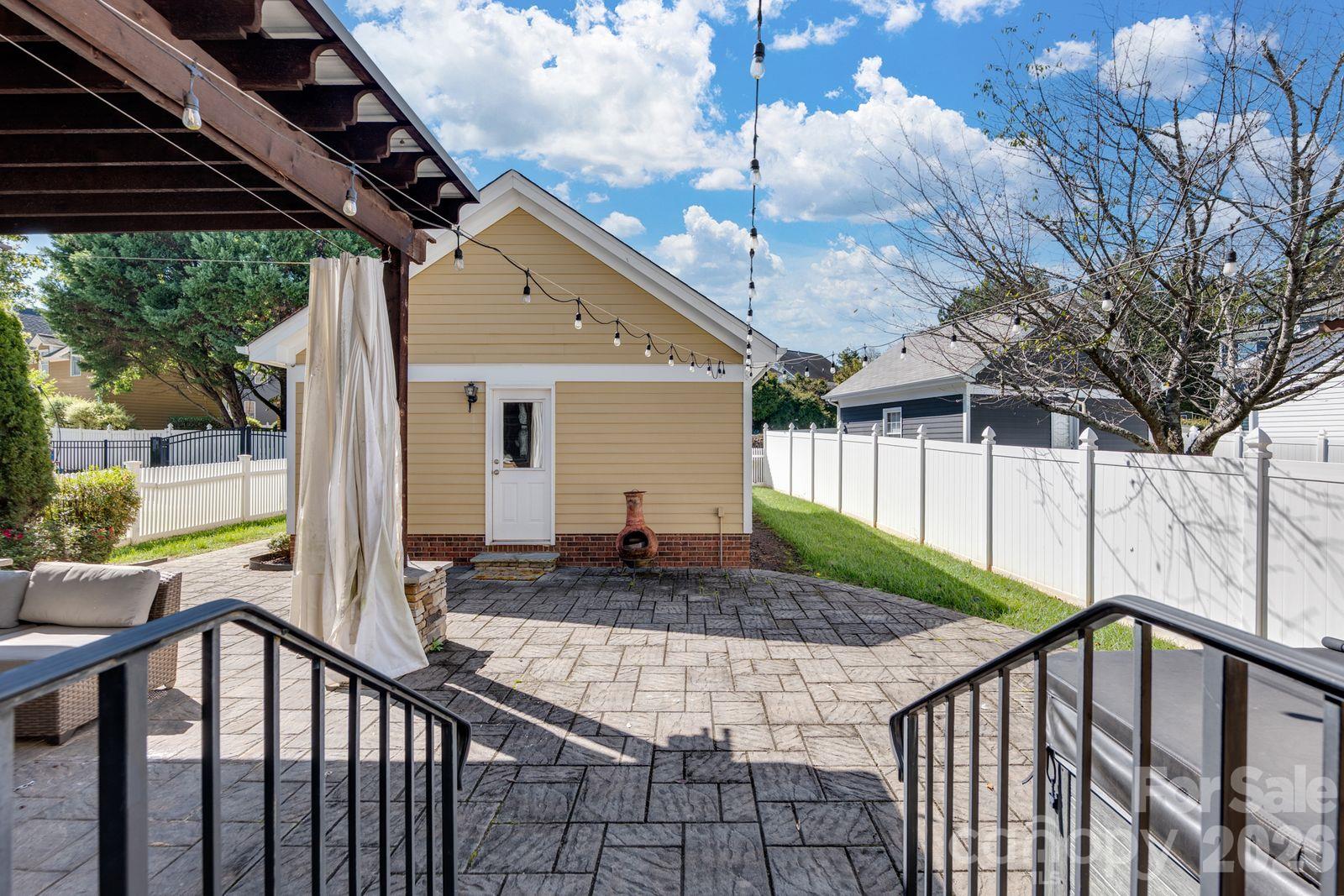 629 Bracket Street Property Photo 29