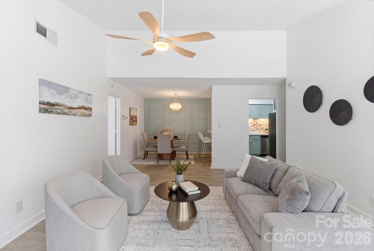 1612 Sharon Road 66 Property Photo 4