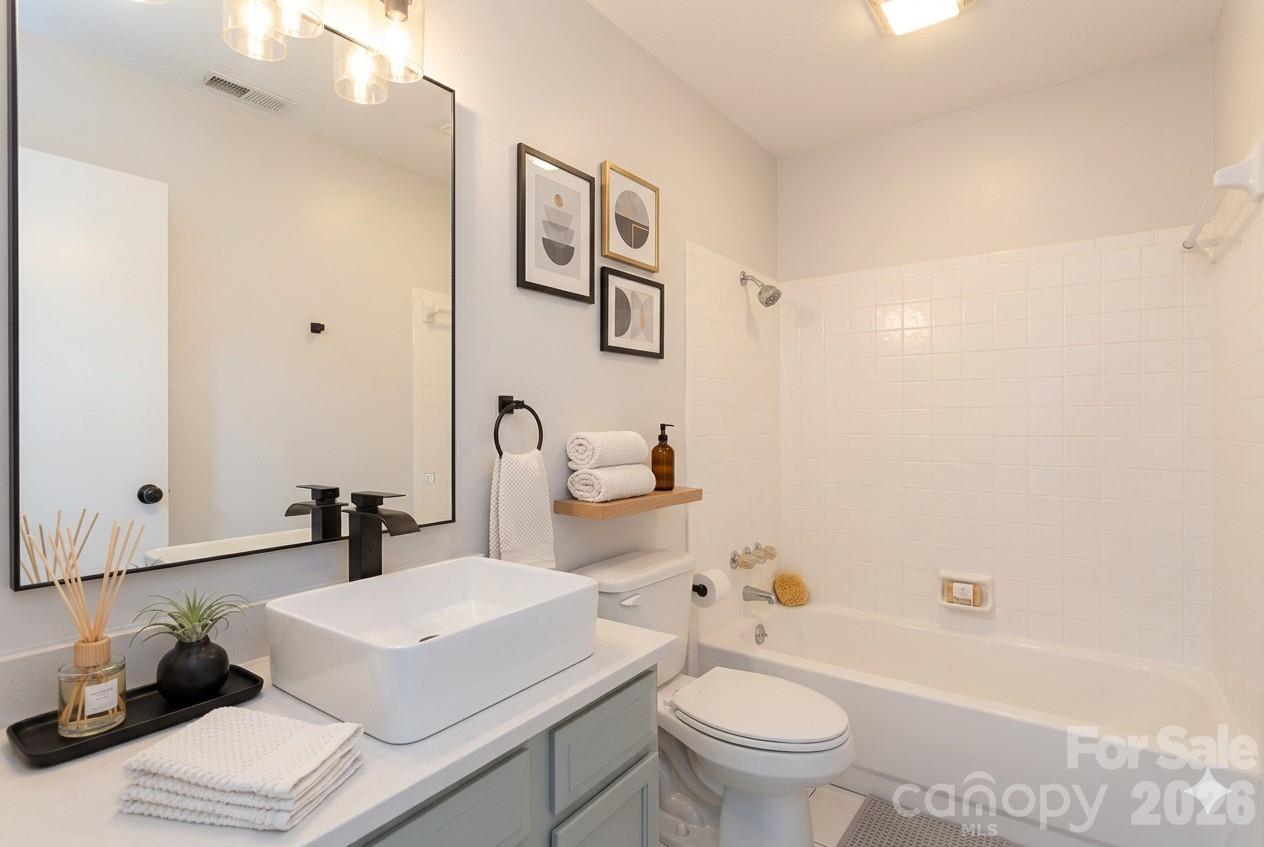 1612 Sharon Road 66 Property Photo 19
