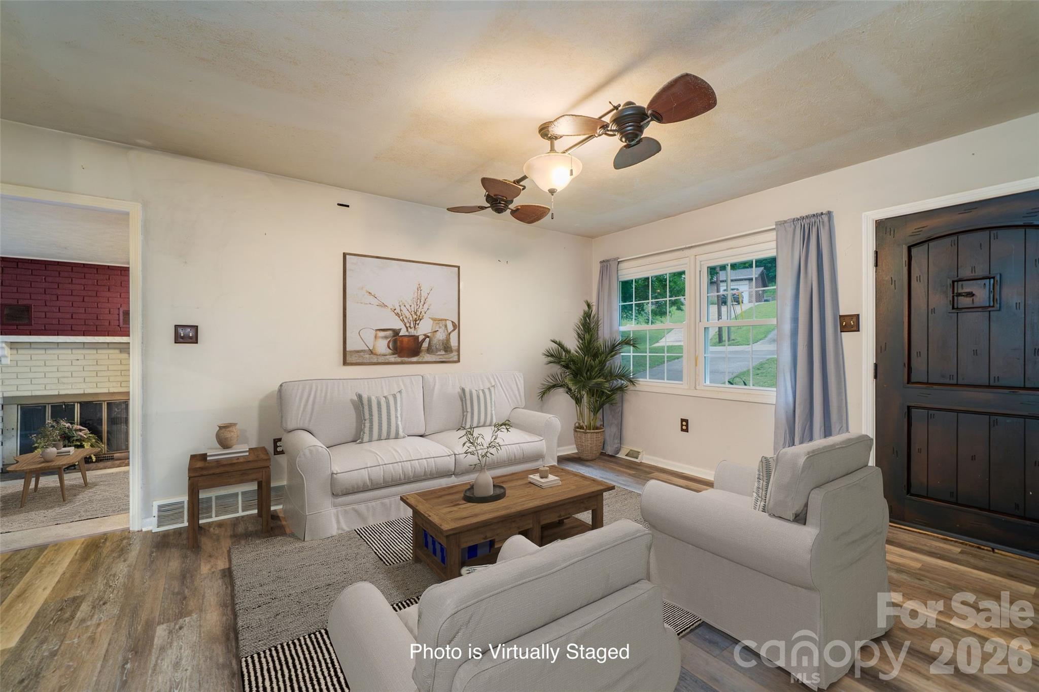 6 Hillview Circle Property Photo 4