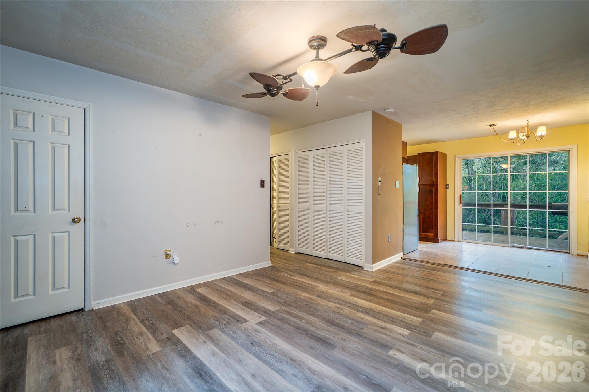 6 Hillview Circle Property Photo 9