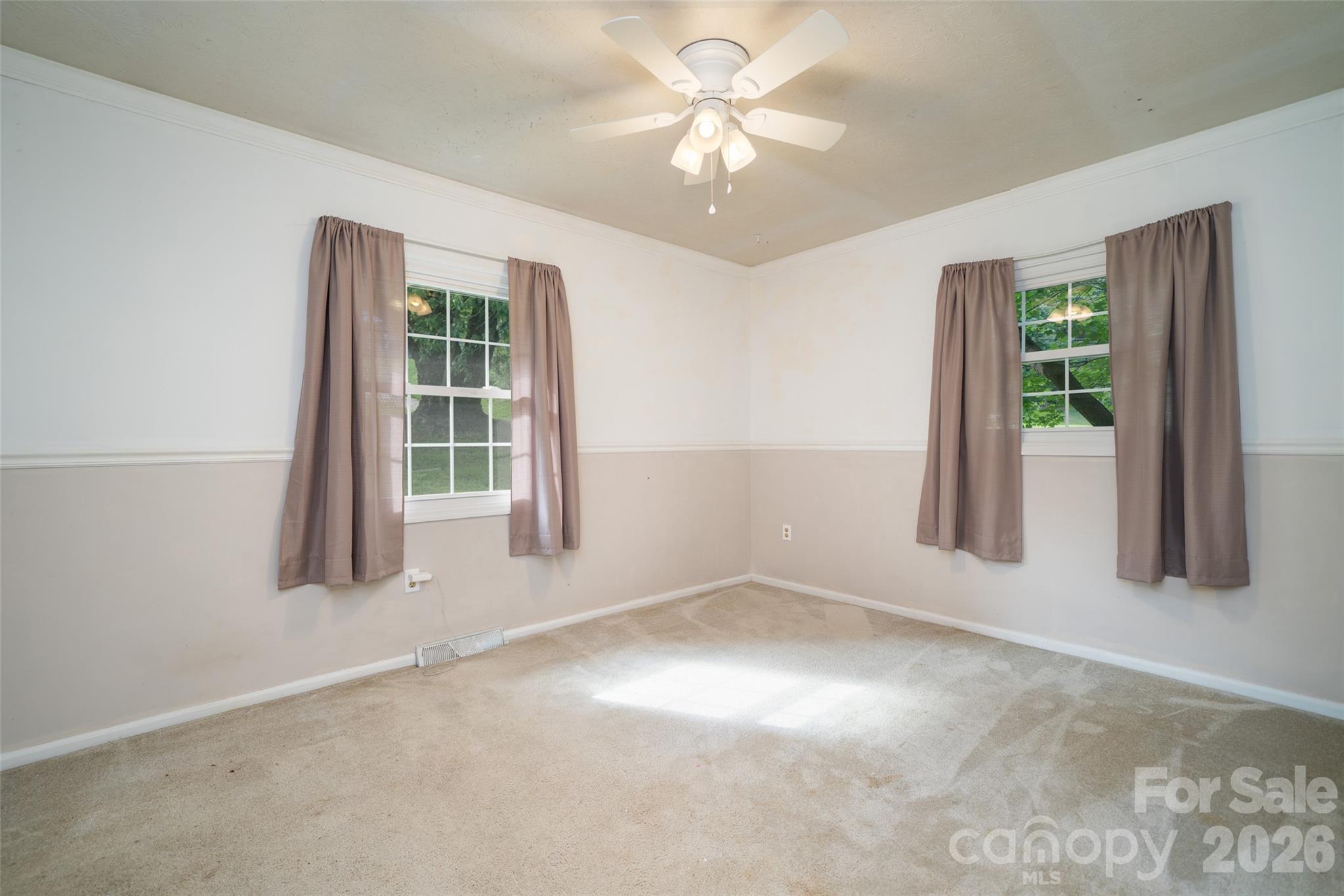 6 Hillview Circle Property Photo 18