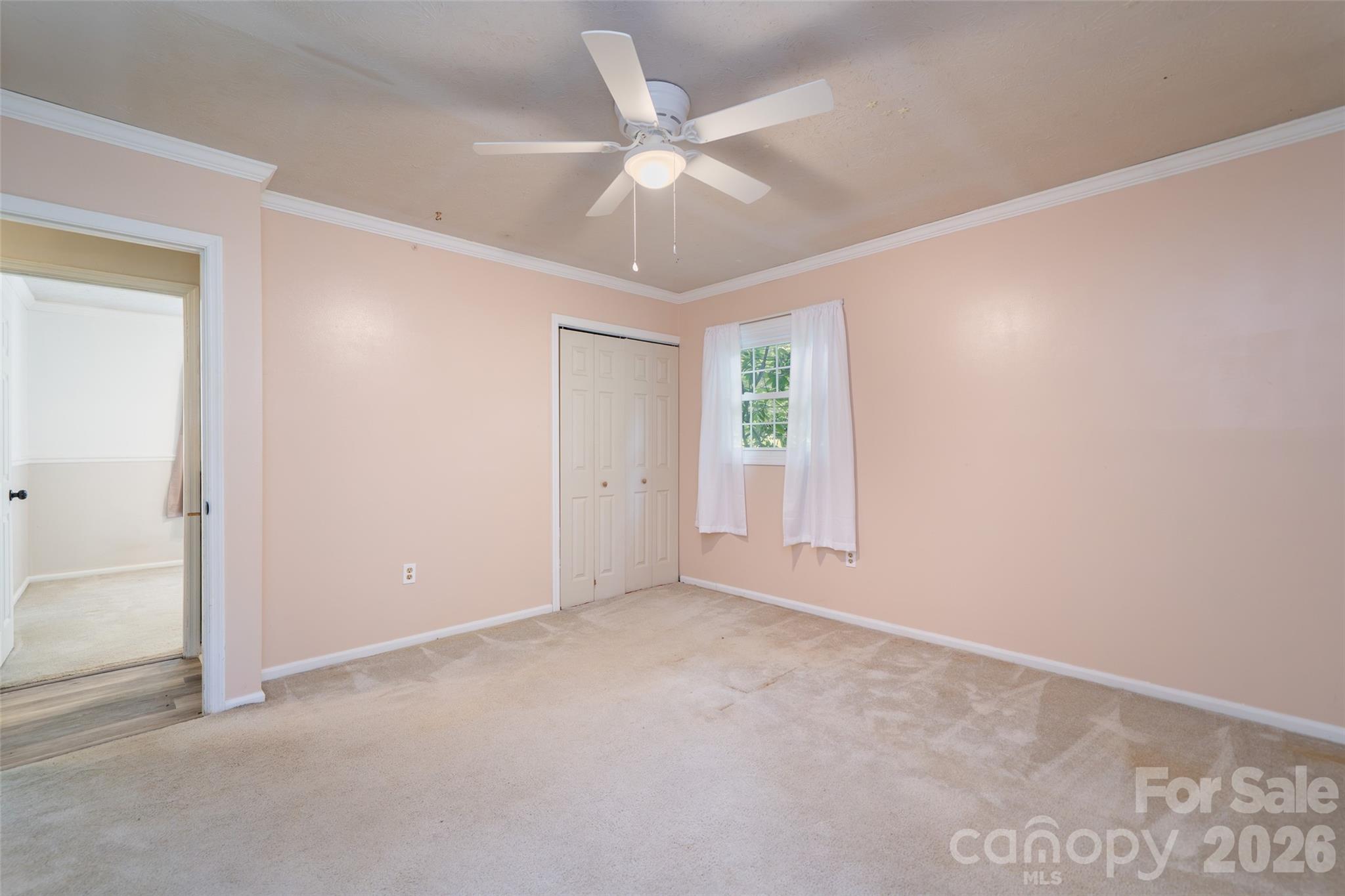 6 Hillview Circle Property Photo 22