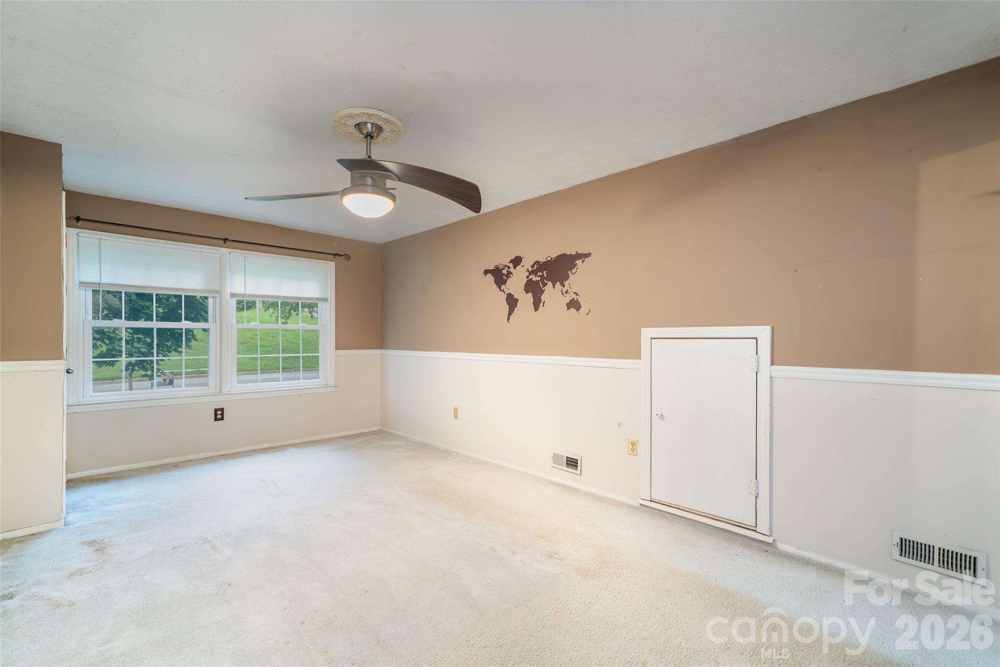 6 Hillview Circle Property Photo 24