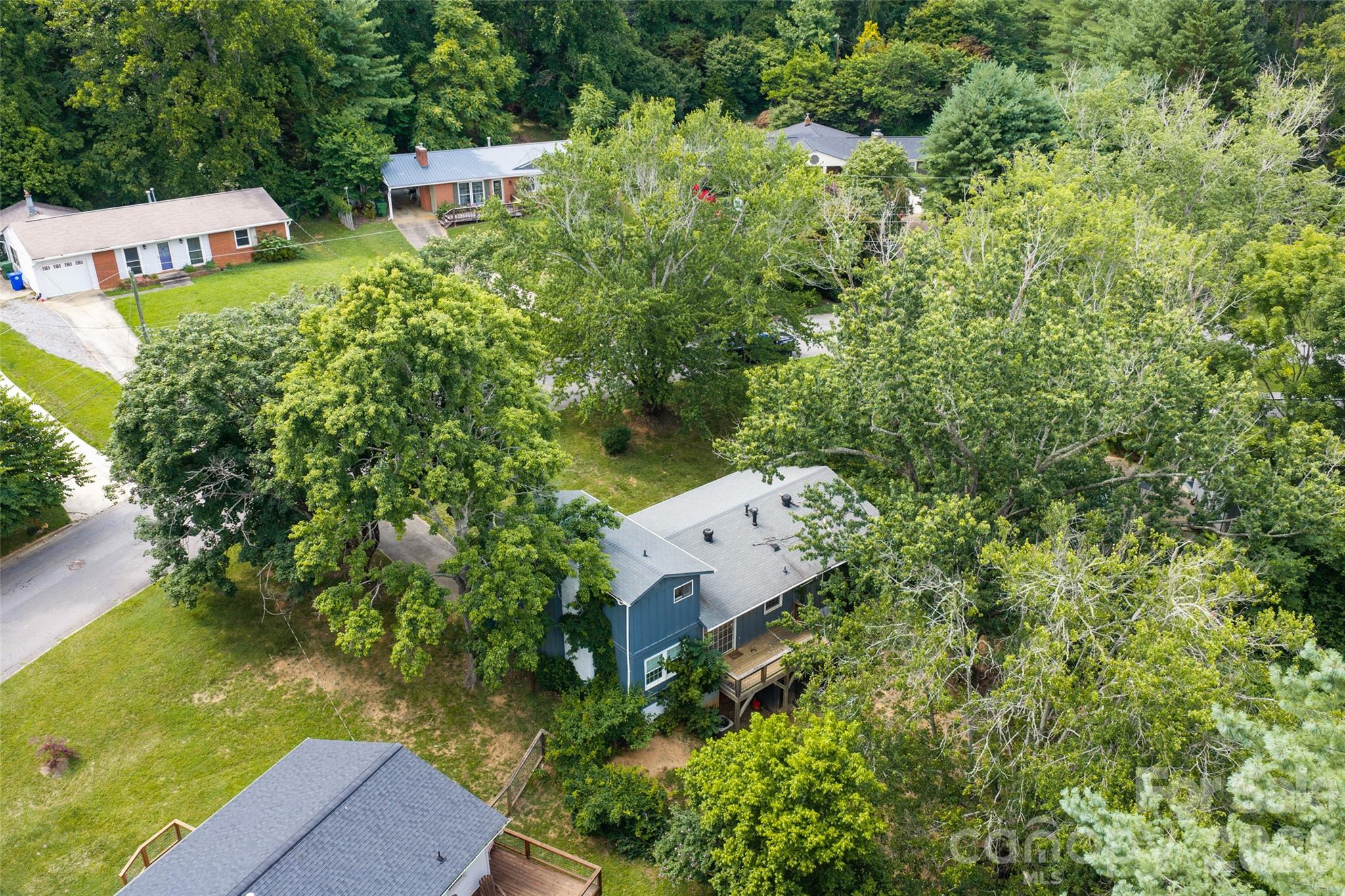 6 Hillview Circle Property Photo 36
