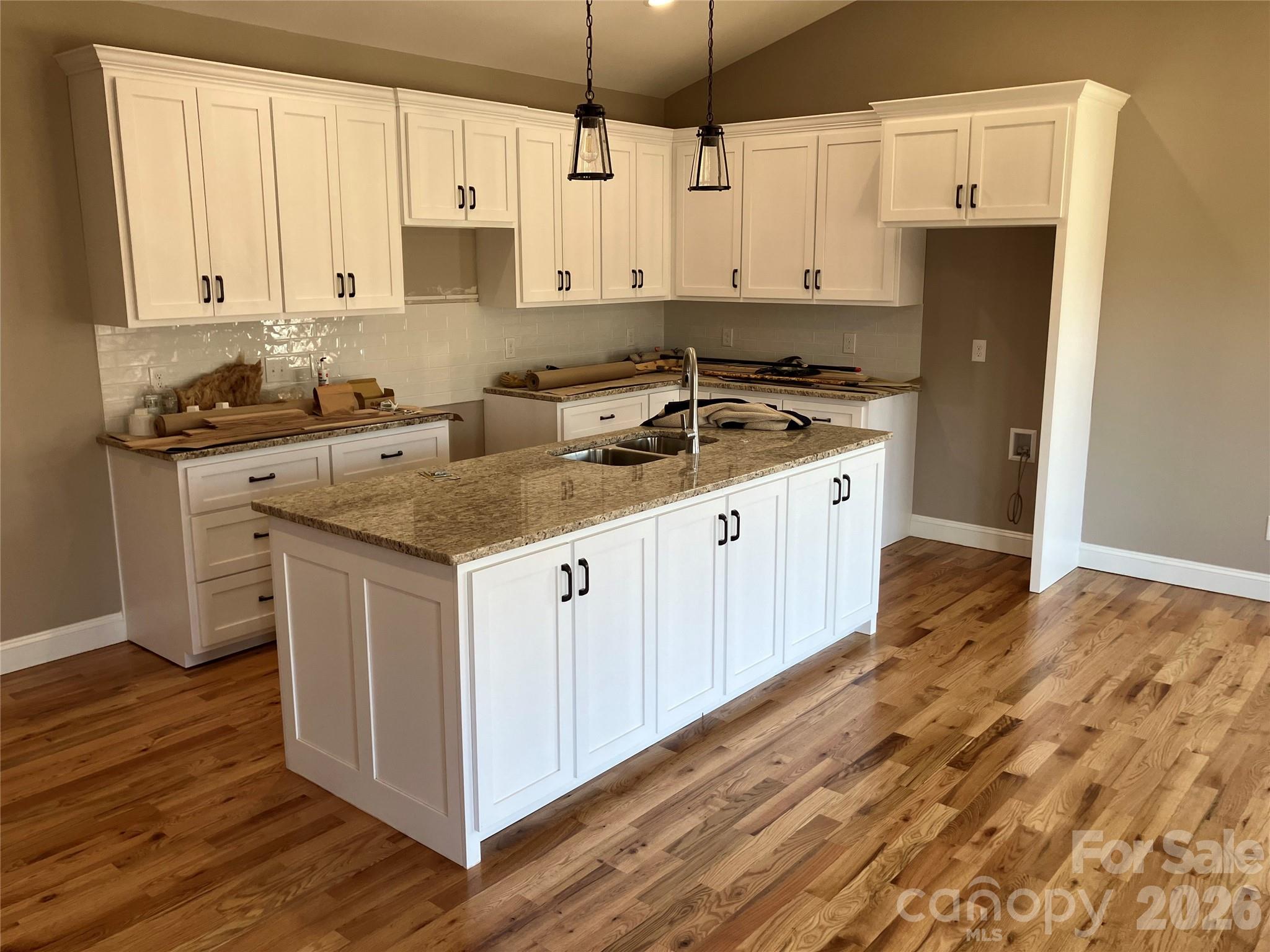 4952 Southview Drive Property Photo 4