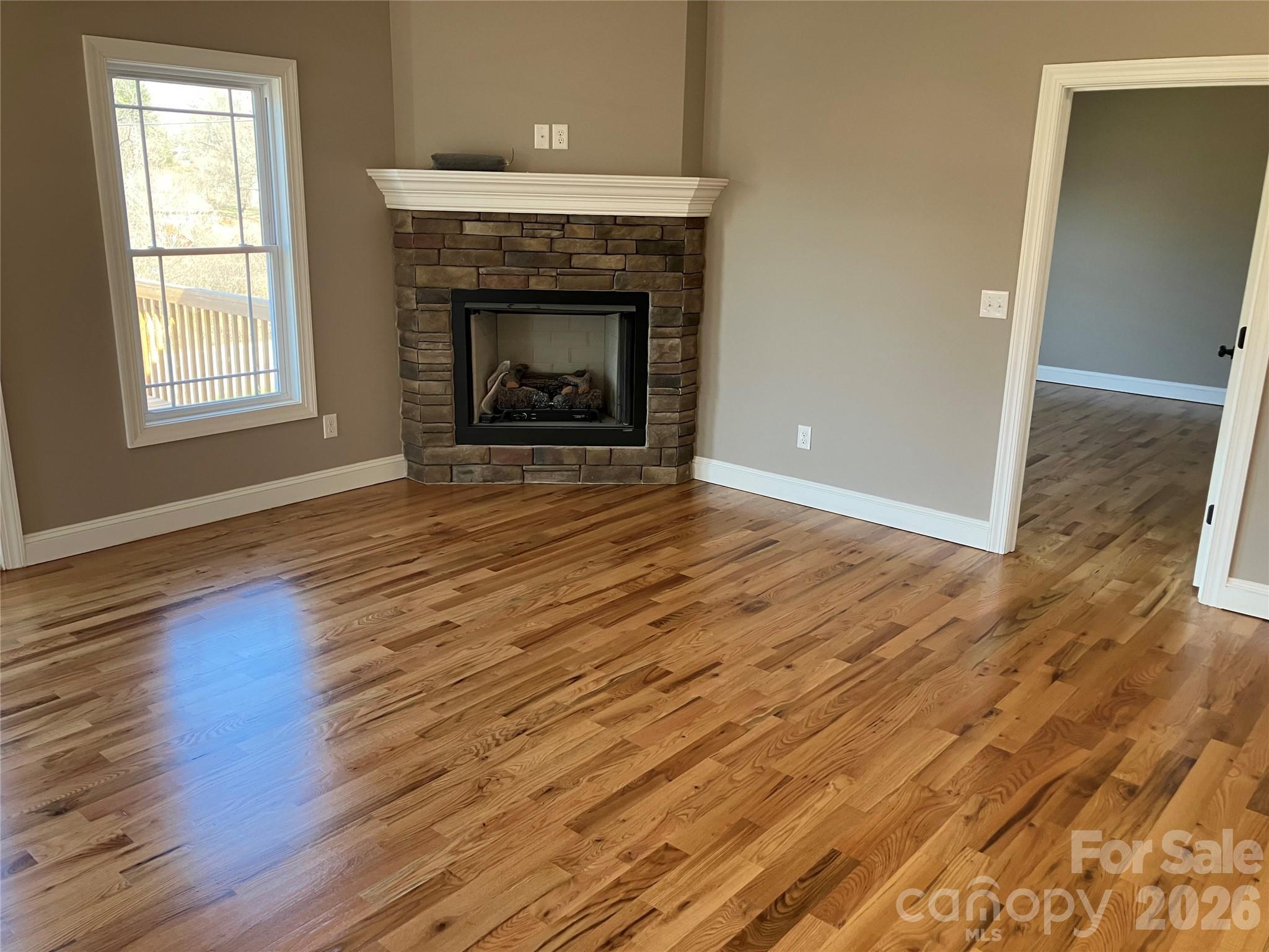 4952 Southview Drive Property Photo 9