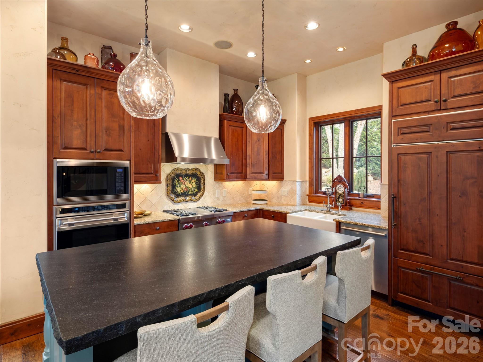 575 Walnut Valley Parkway Property Photo 8