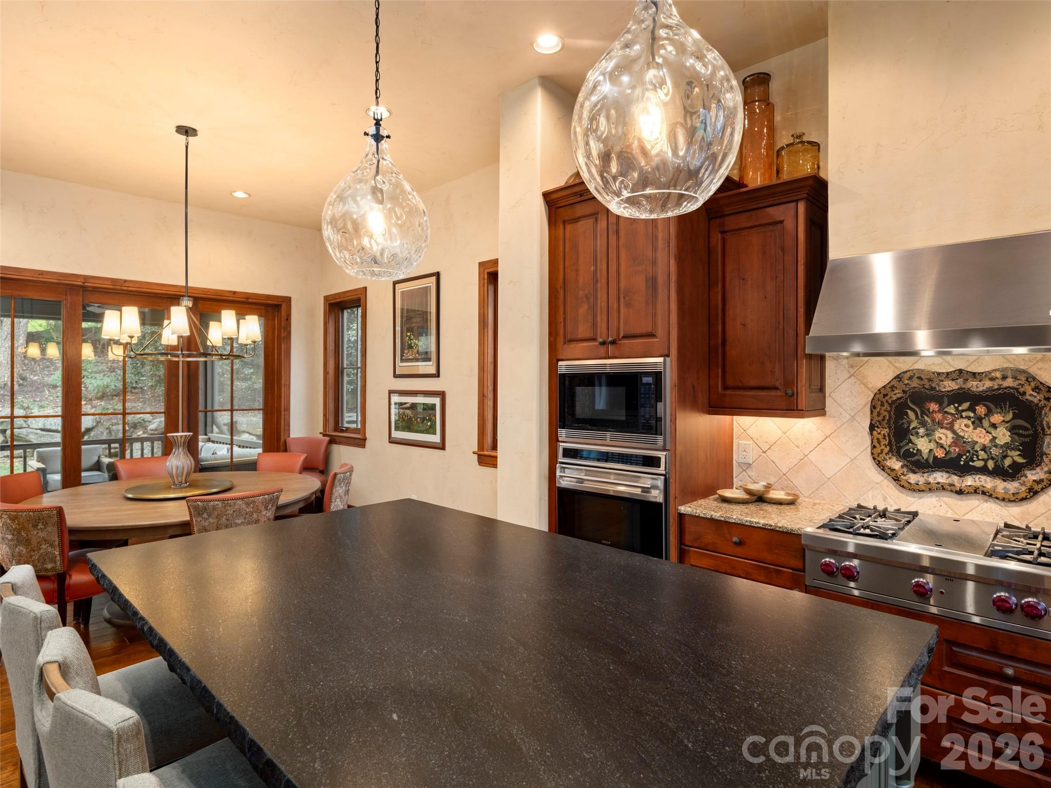575 Walnut Valley Parkway Property Photo 11