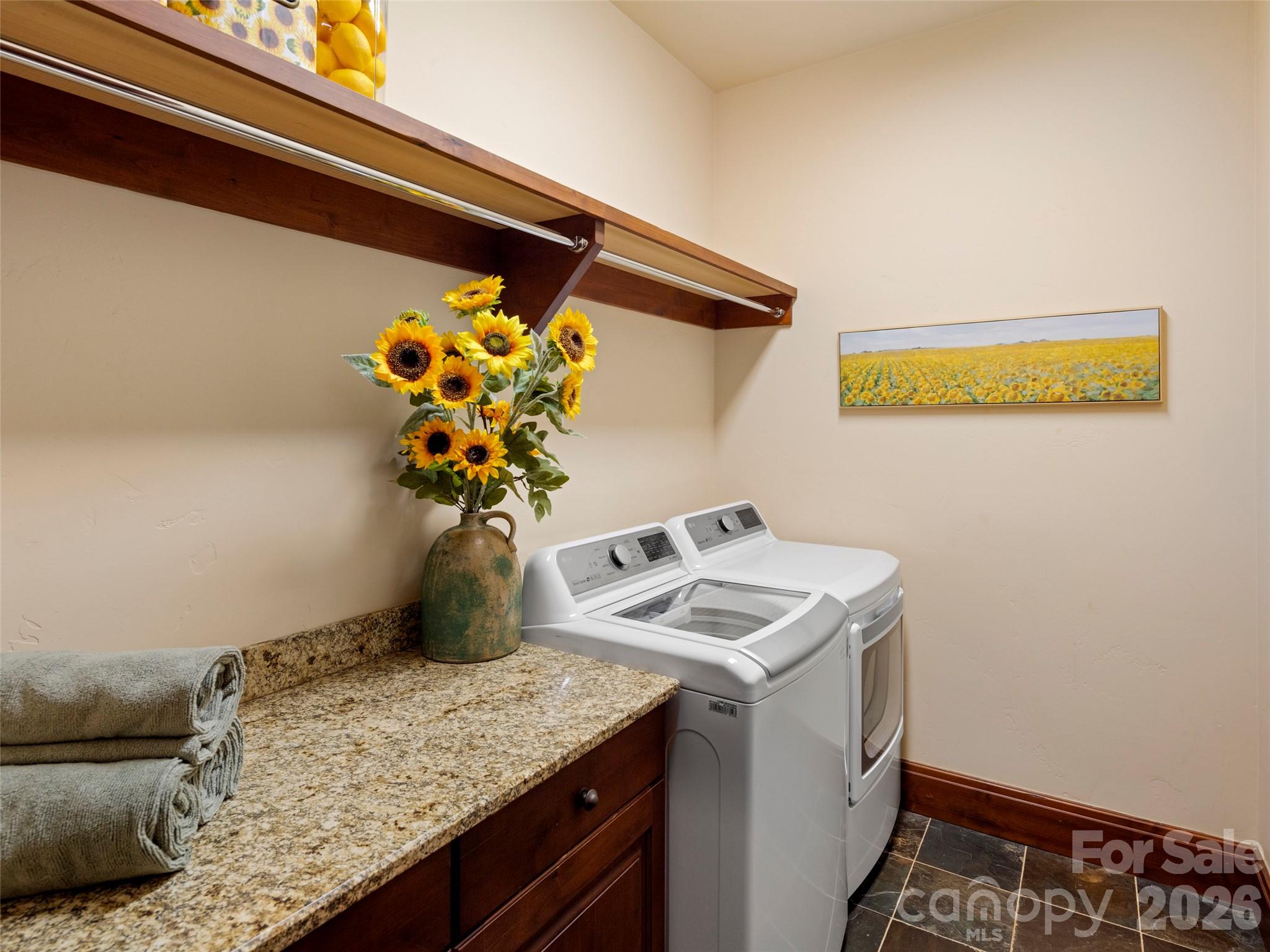 575 Walnut Valley Parkway Property Photo 25