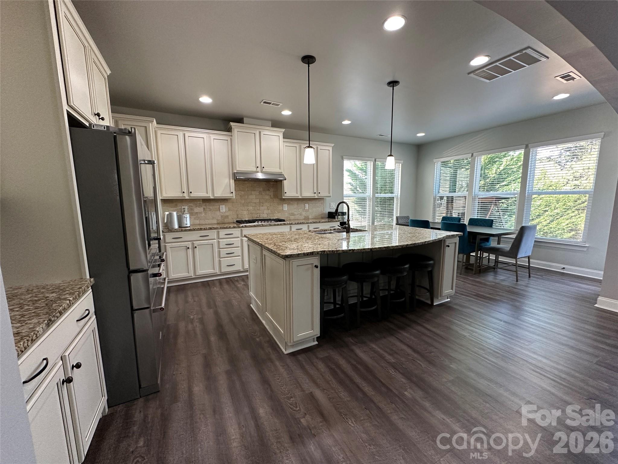 1004 Fallondale Road Property Photo 7