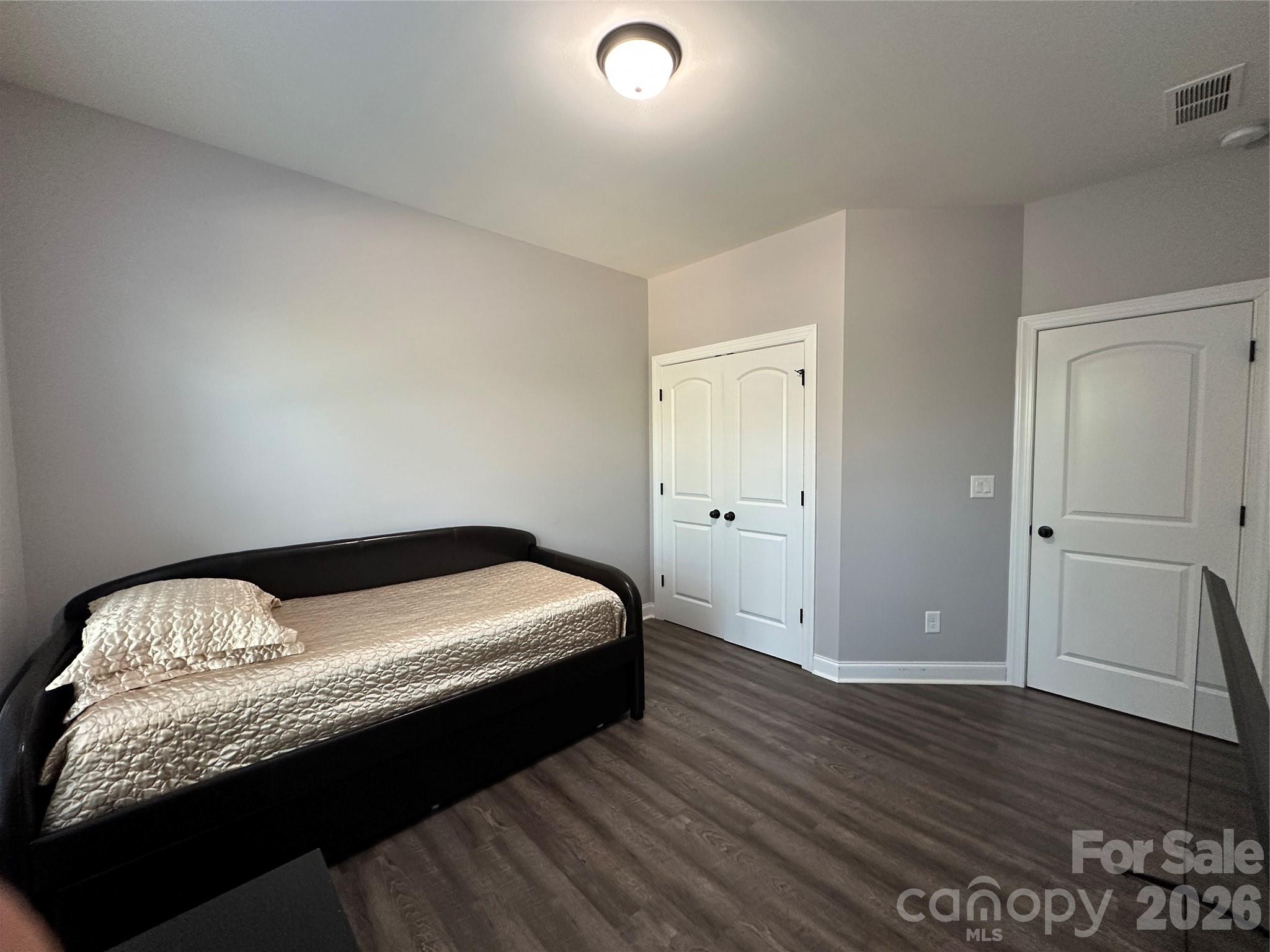 1004 Fallondale Road Property Photo 16