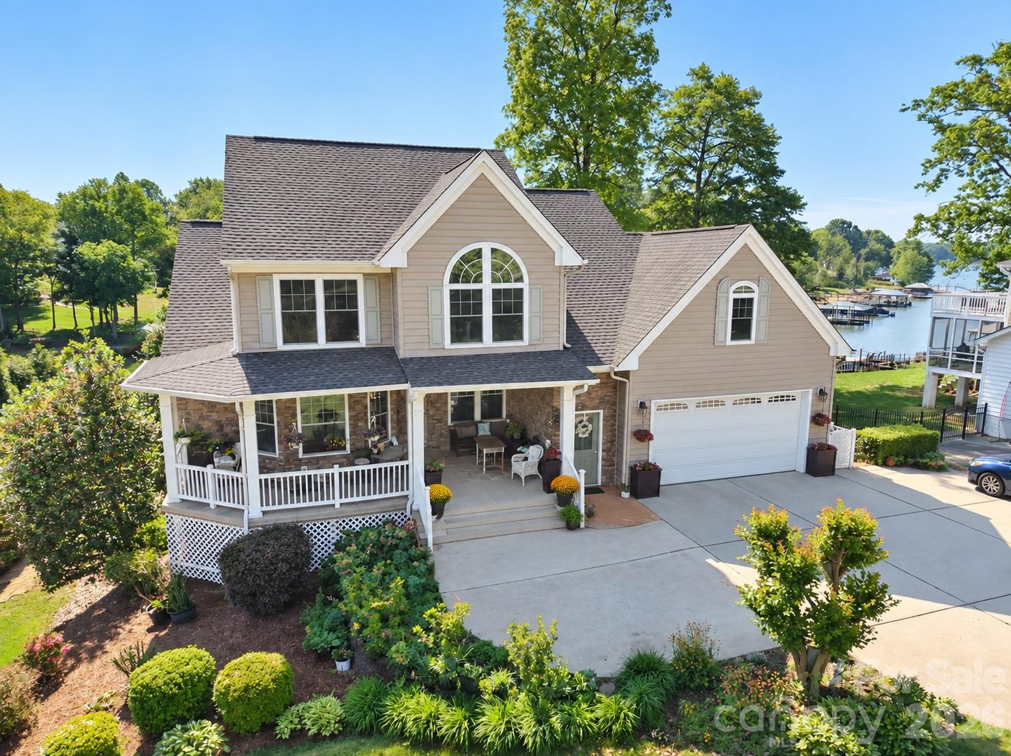 186 Hazelton Loop