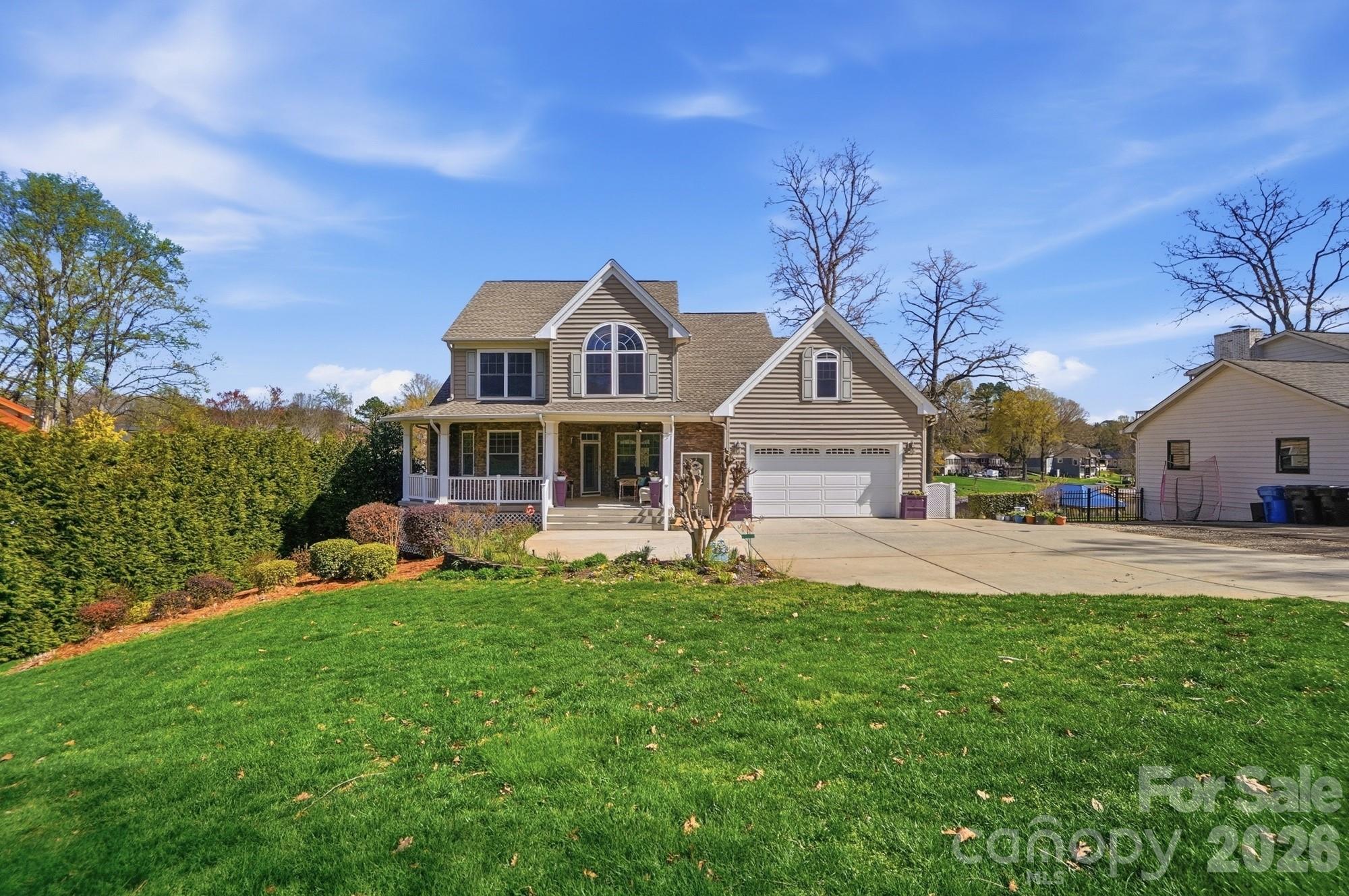 186 Hazelton Loop Property Photo 2
