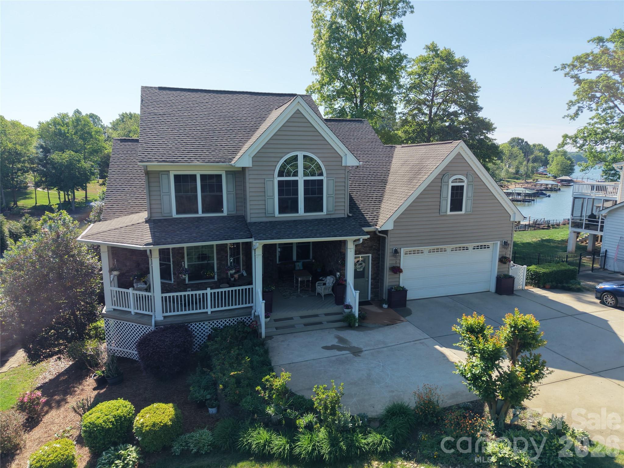 186 Hazelton Loop Property Photo 4