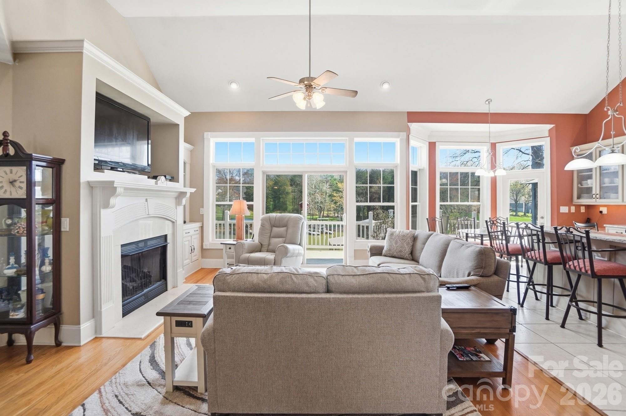 186 Hazelton Loop Property Photo 11