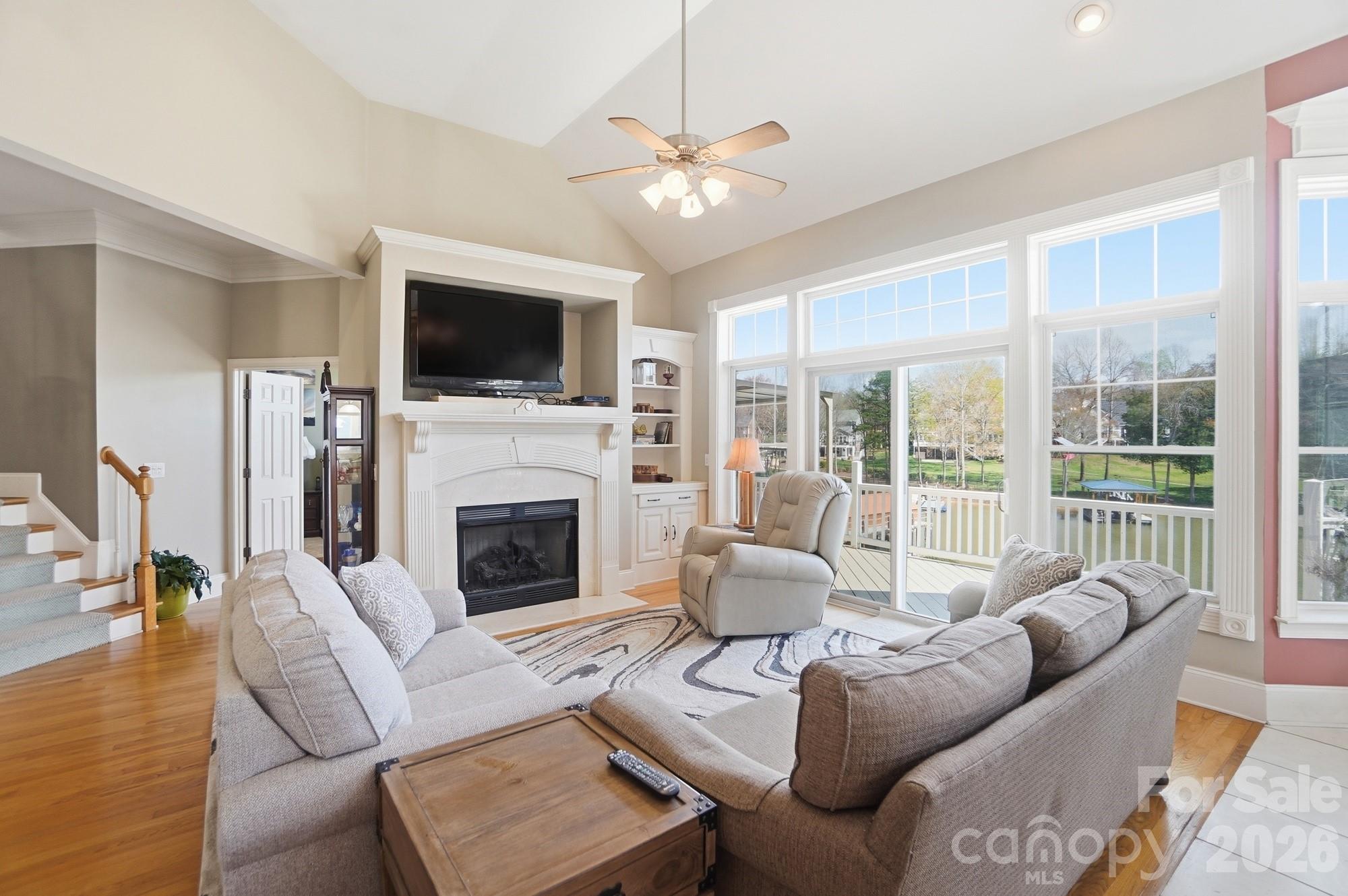 186 Hazelton Loop Property Photo 12