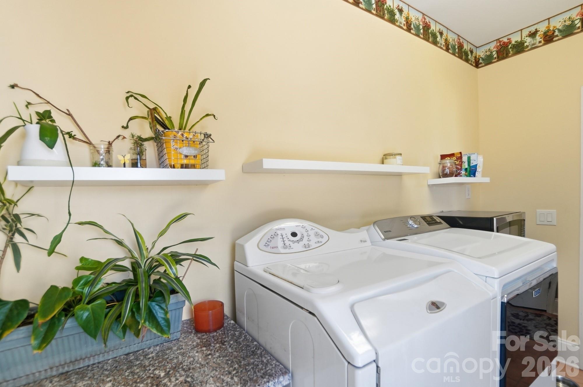 186 Hazelton Loop Property Photo 27