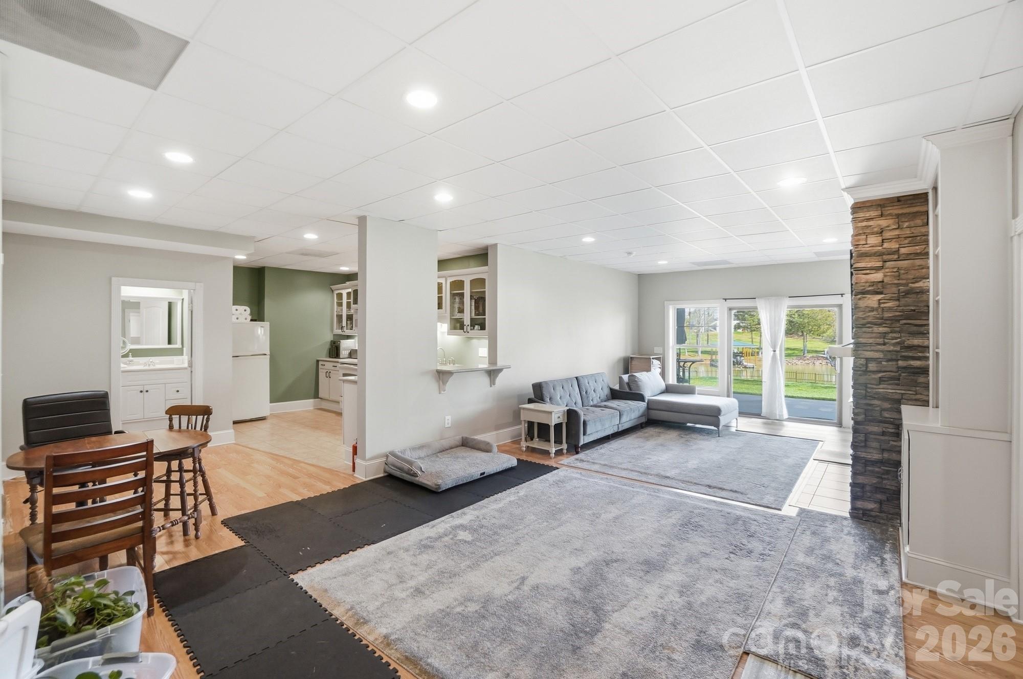 186 Hazelton Loop Property Photo 28