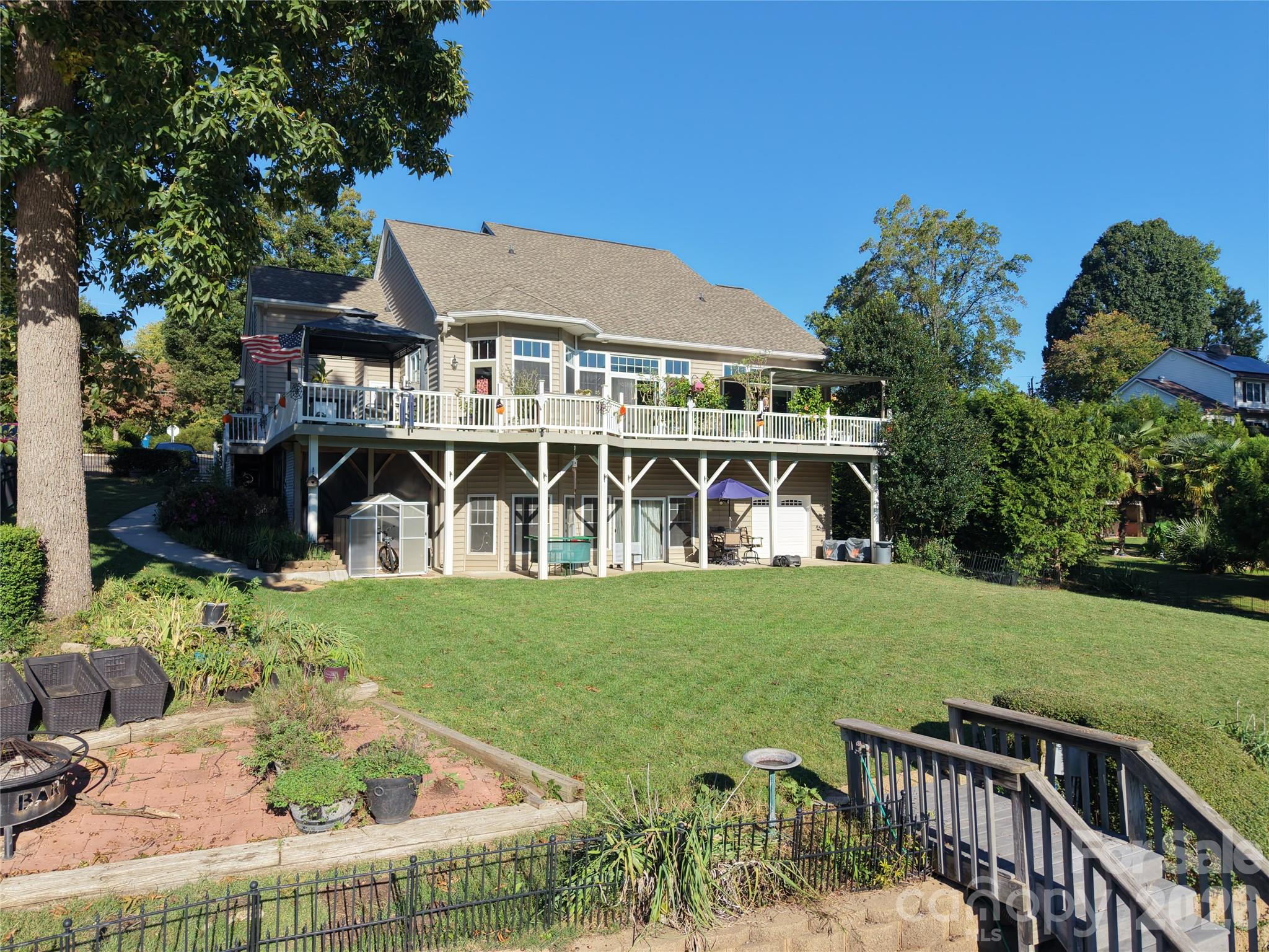 186 Hazelton Loop Property Photo 28