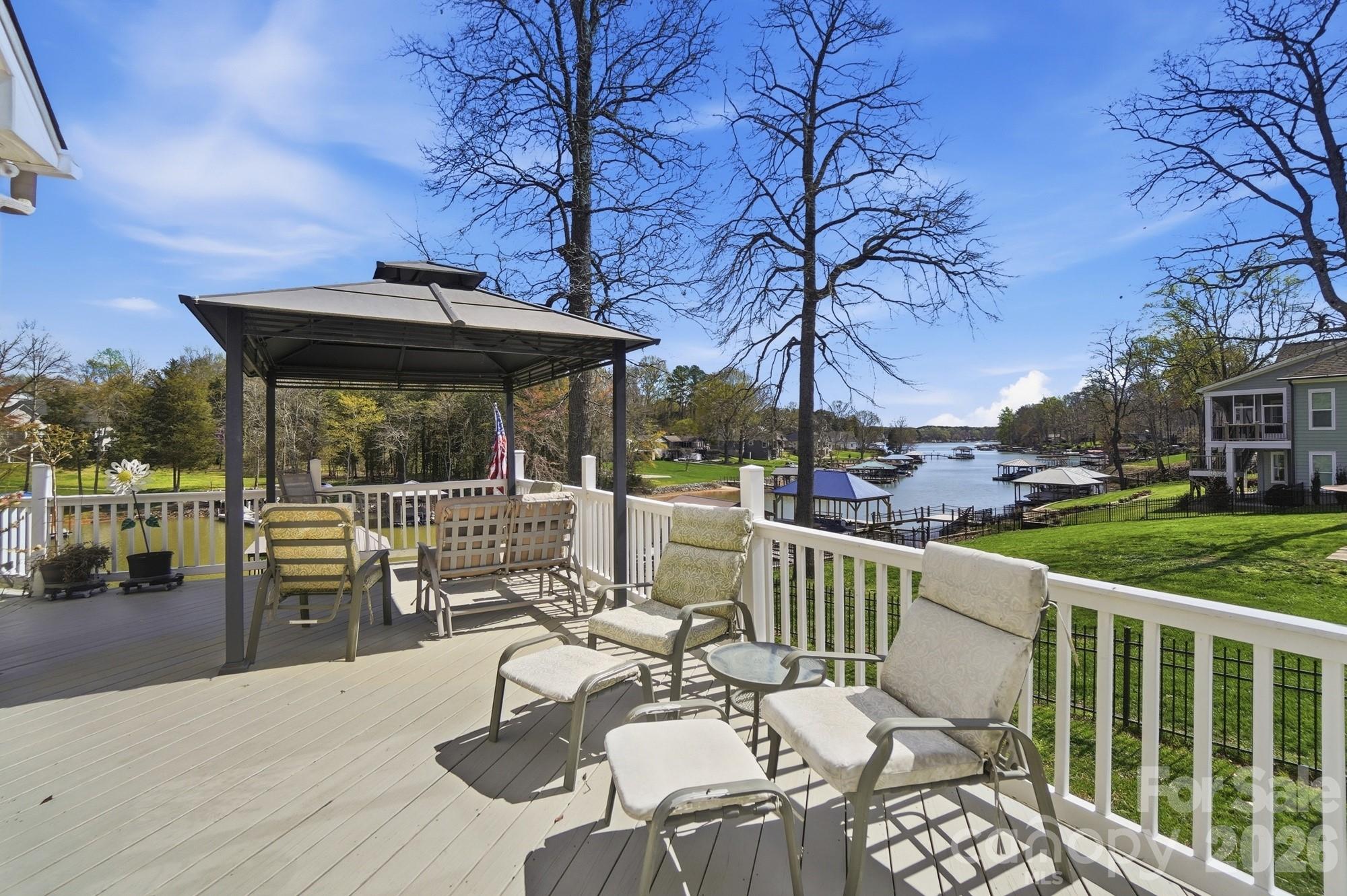 186 Hazelton Loop Property Photo 39