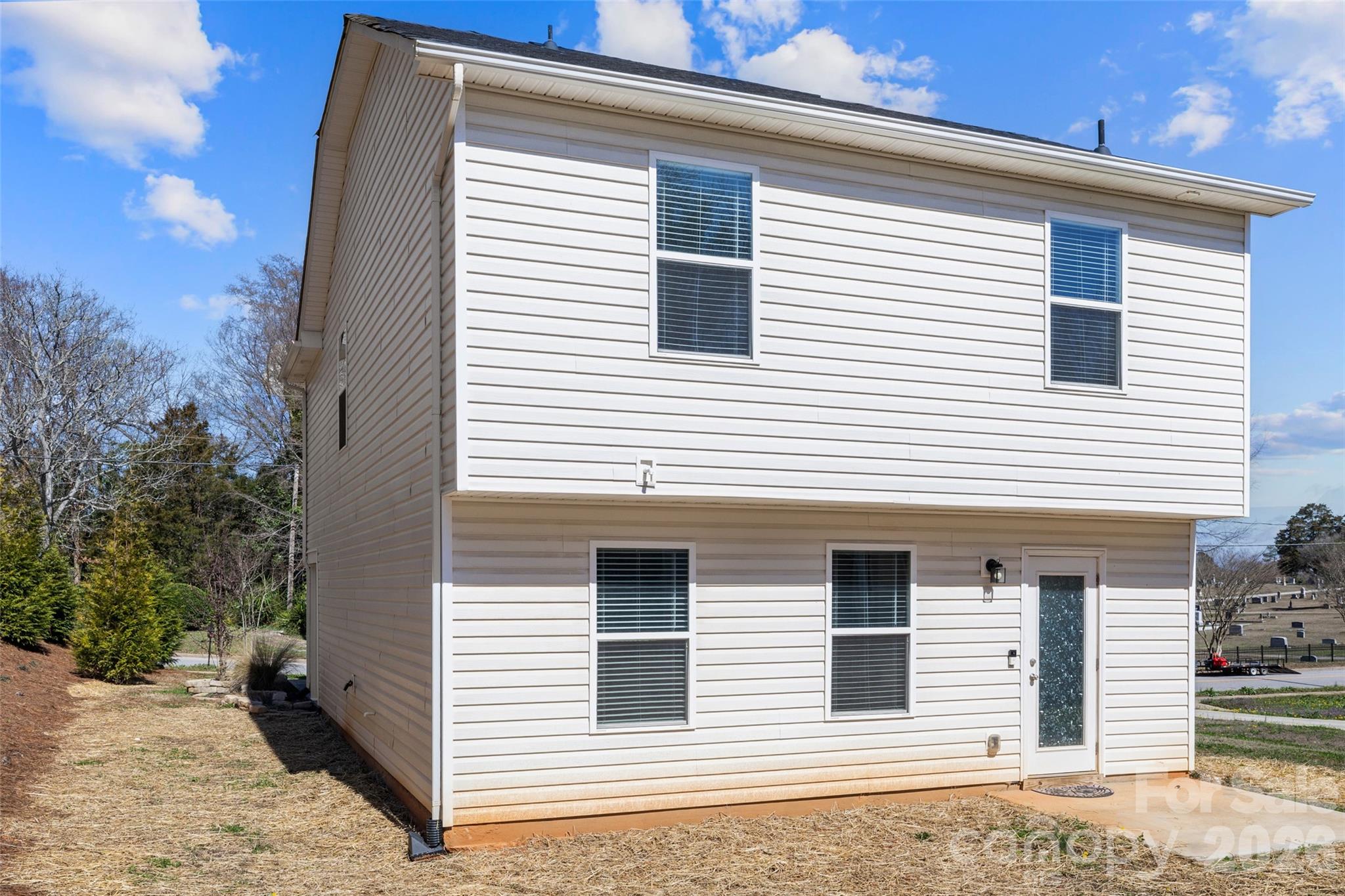 463 W Barr Street Property Photo 26