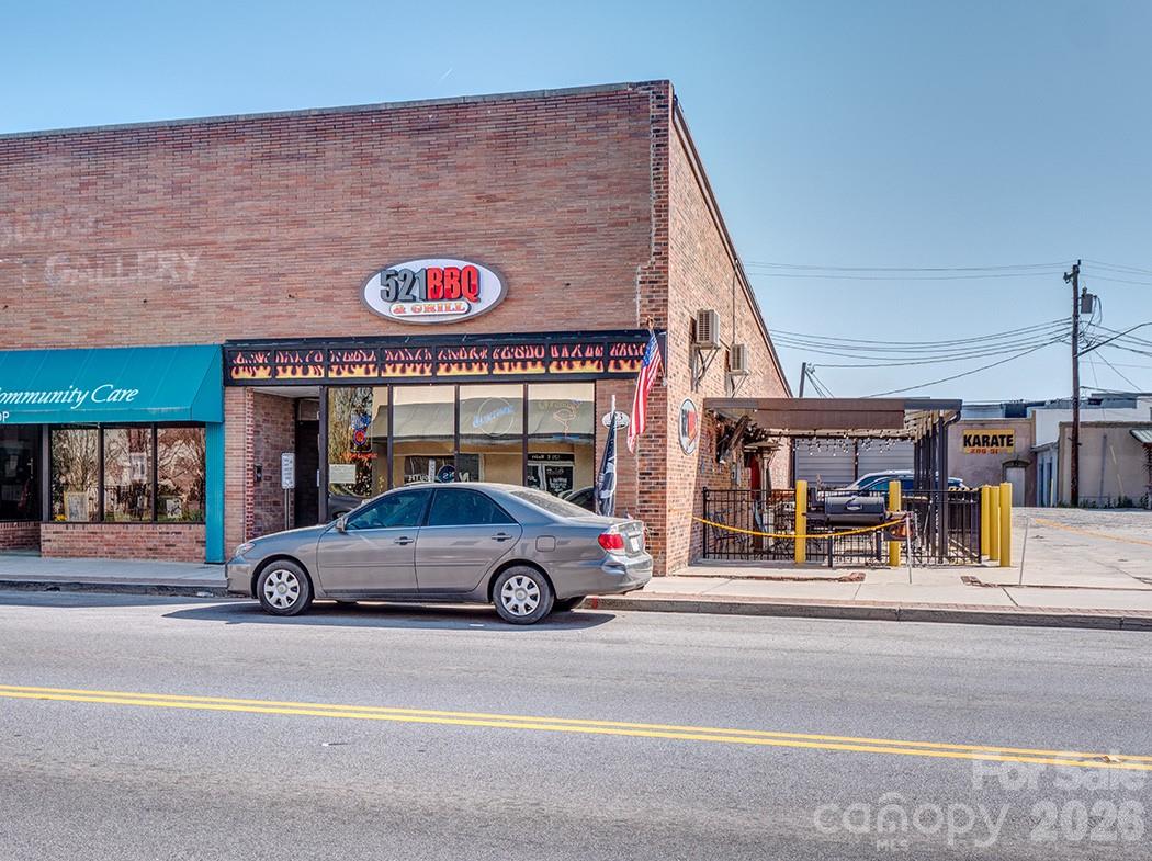 463 W Barr Street Property Photo 43