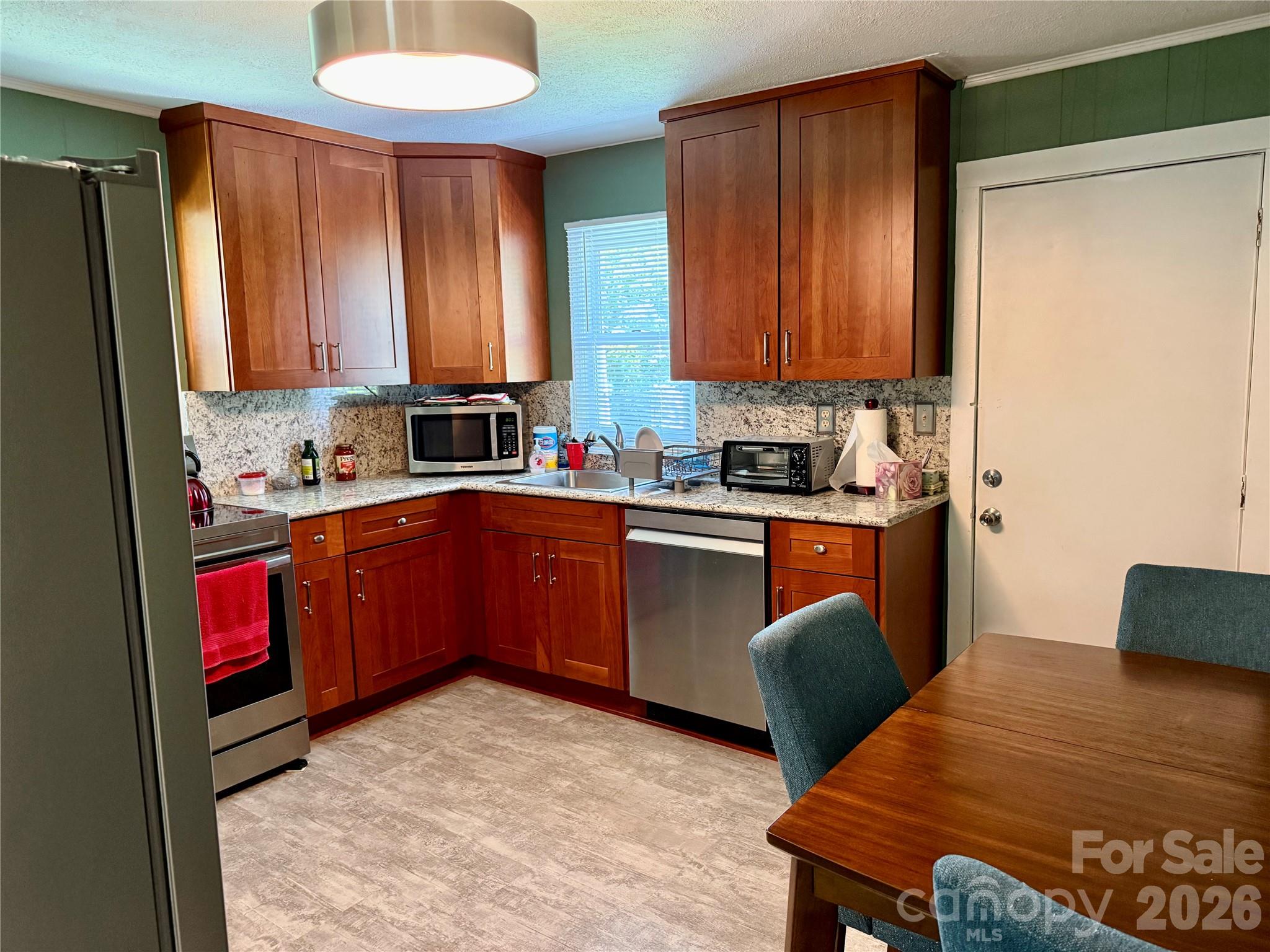 703 Stage Street Property Photo 3
