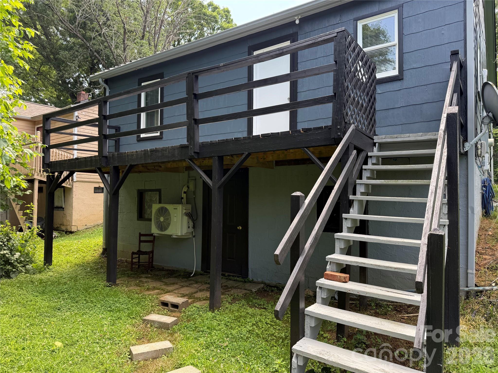 703 Stage Street Property Photo 12