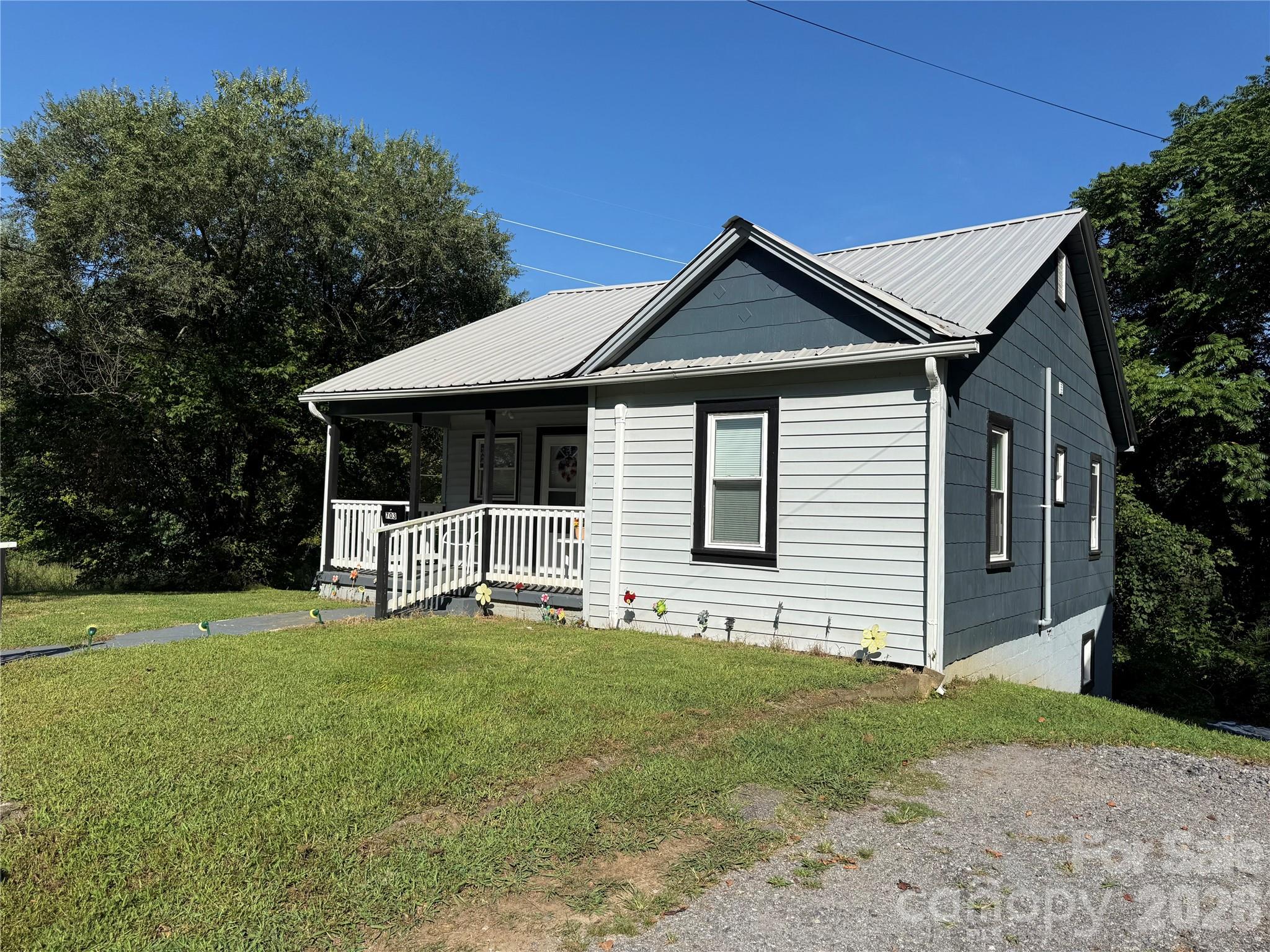 703 Stage Street Property Photo 27