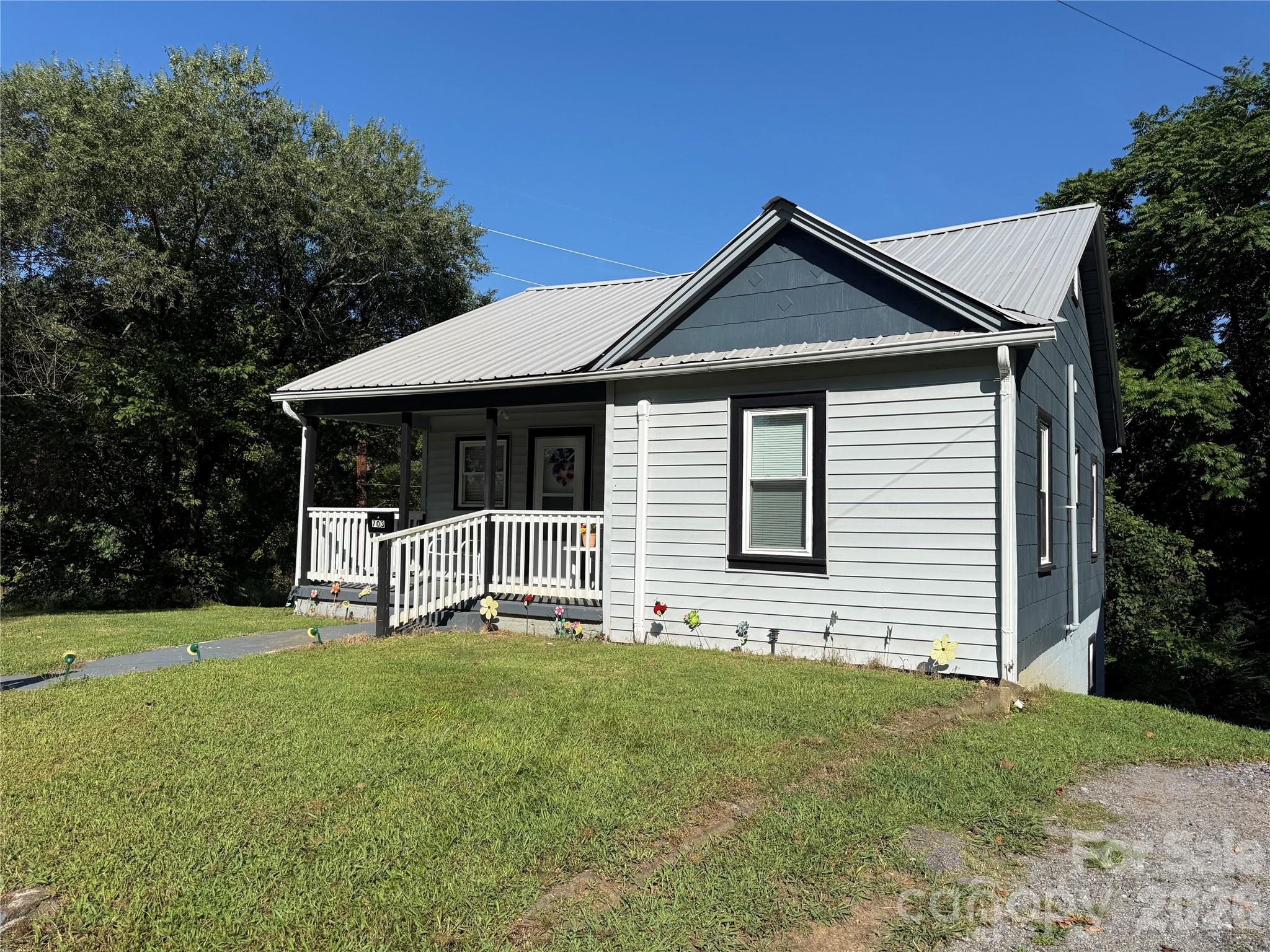 703 Stage Street Property Photo 28
