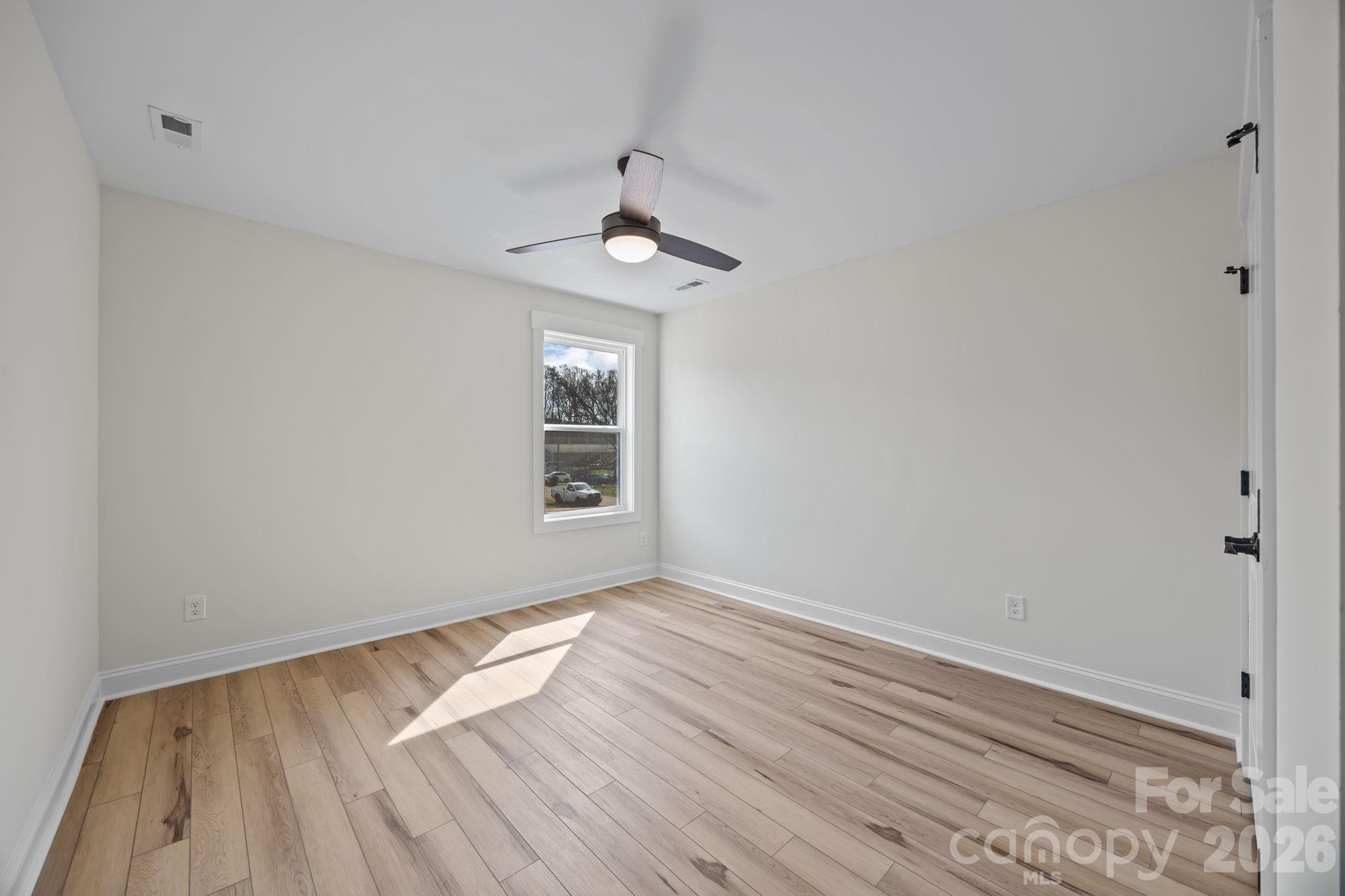 1050 Gibson Road Property Photo 37