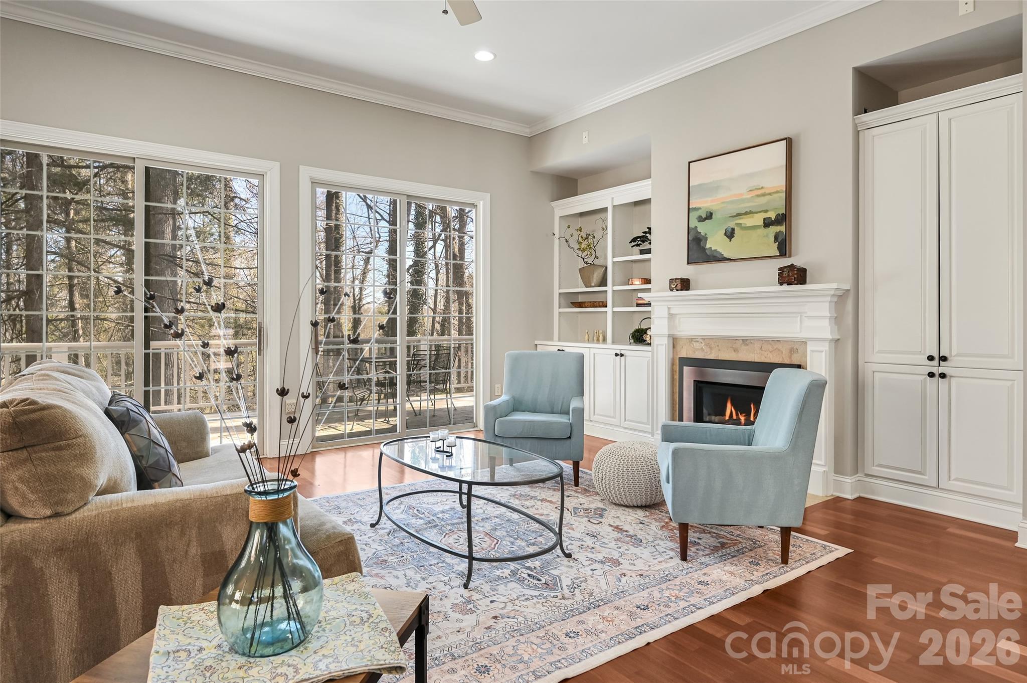 43 S Kuykendall Court Property Photo 4